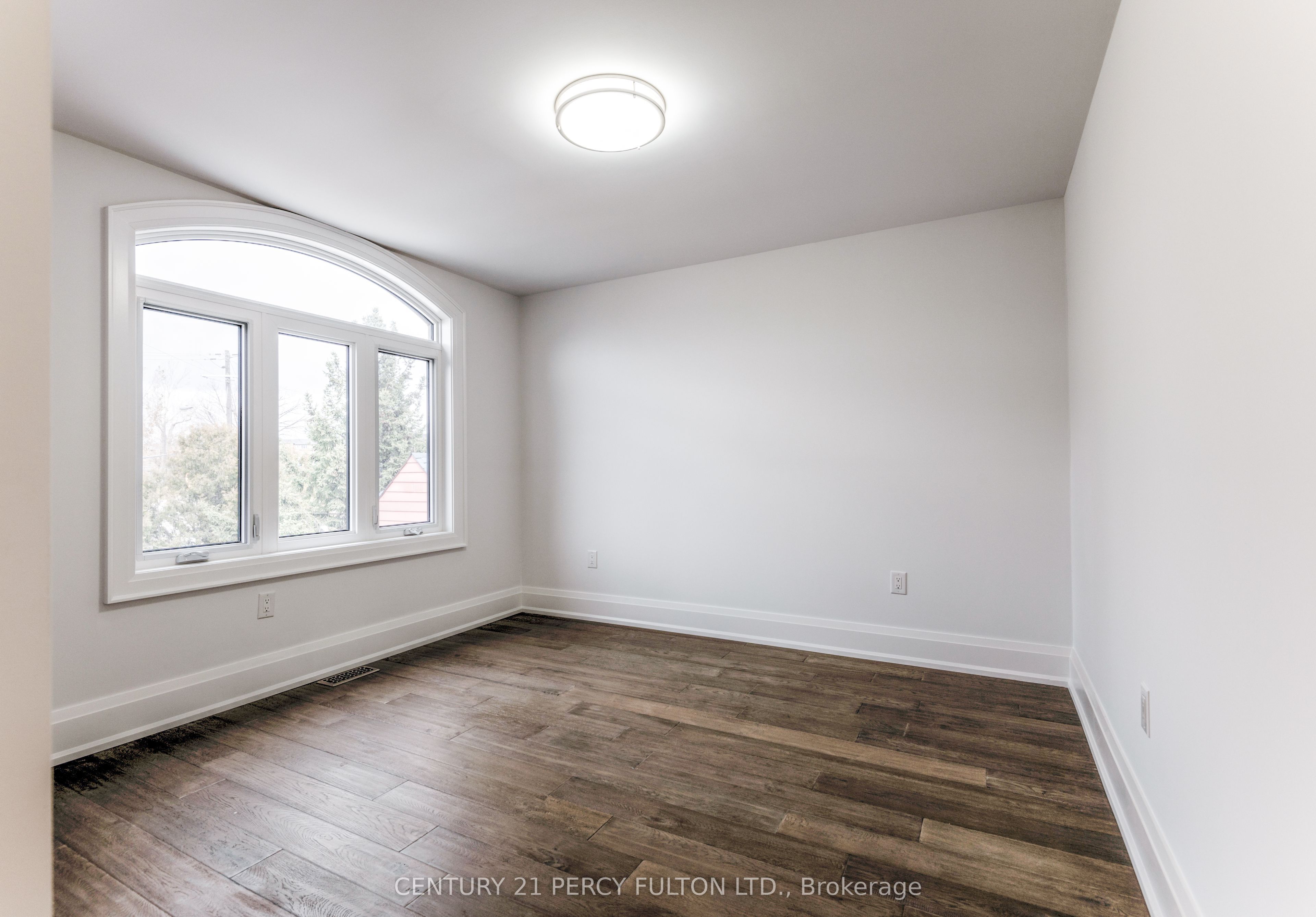 195 Danforth Road Property Photo 24