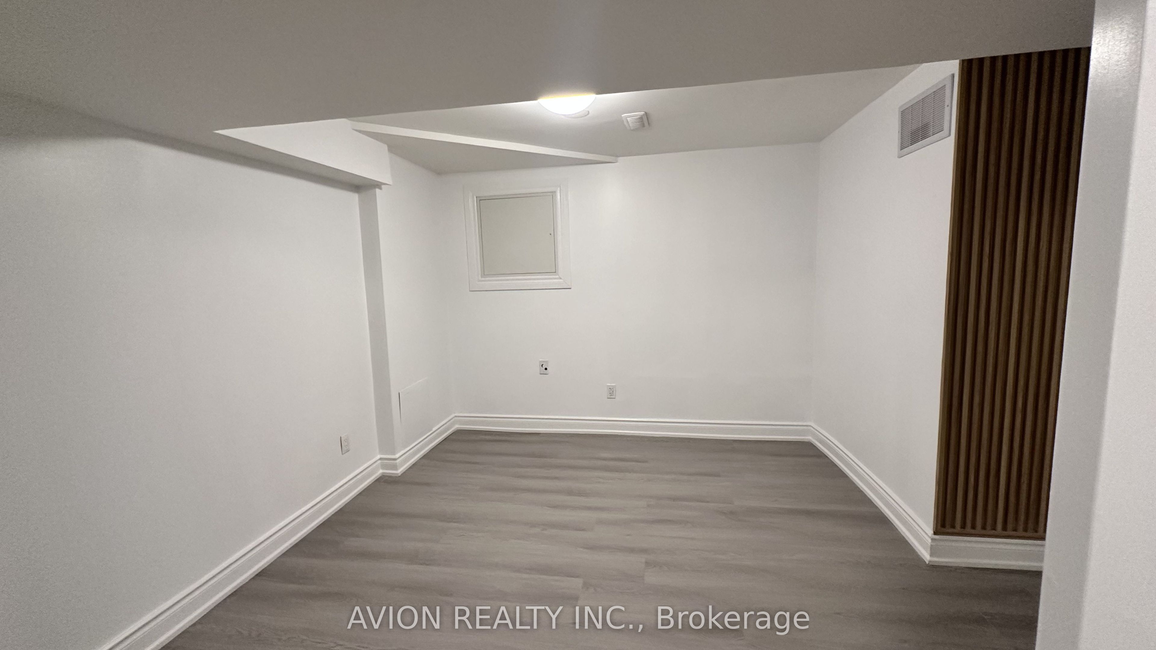 70 Barnes Drive Bsmt Property Photo 12