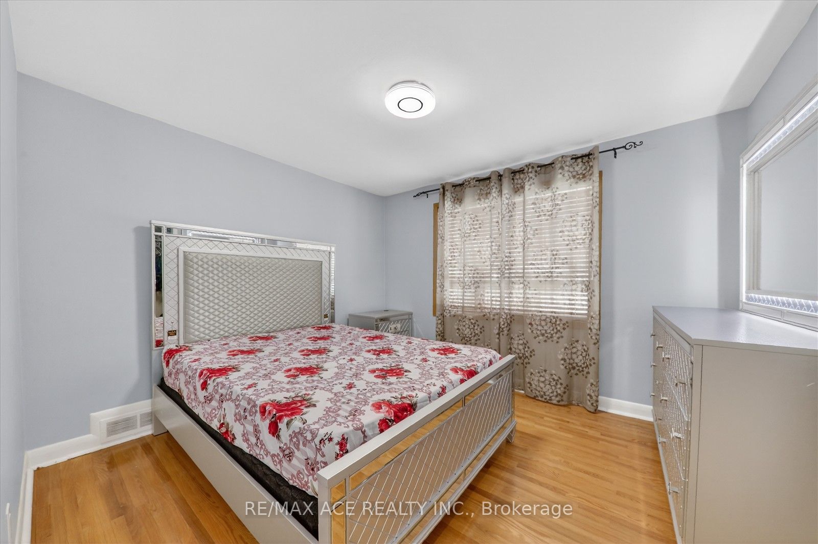 40 Brinloor Boulevard Main Property Photo 15