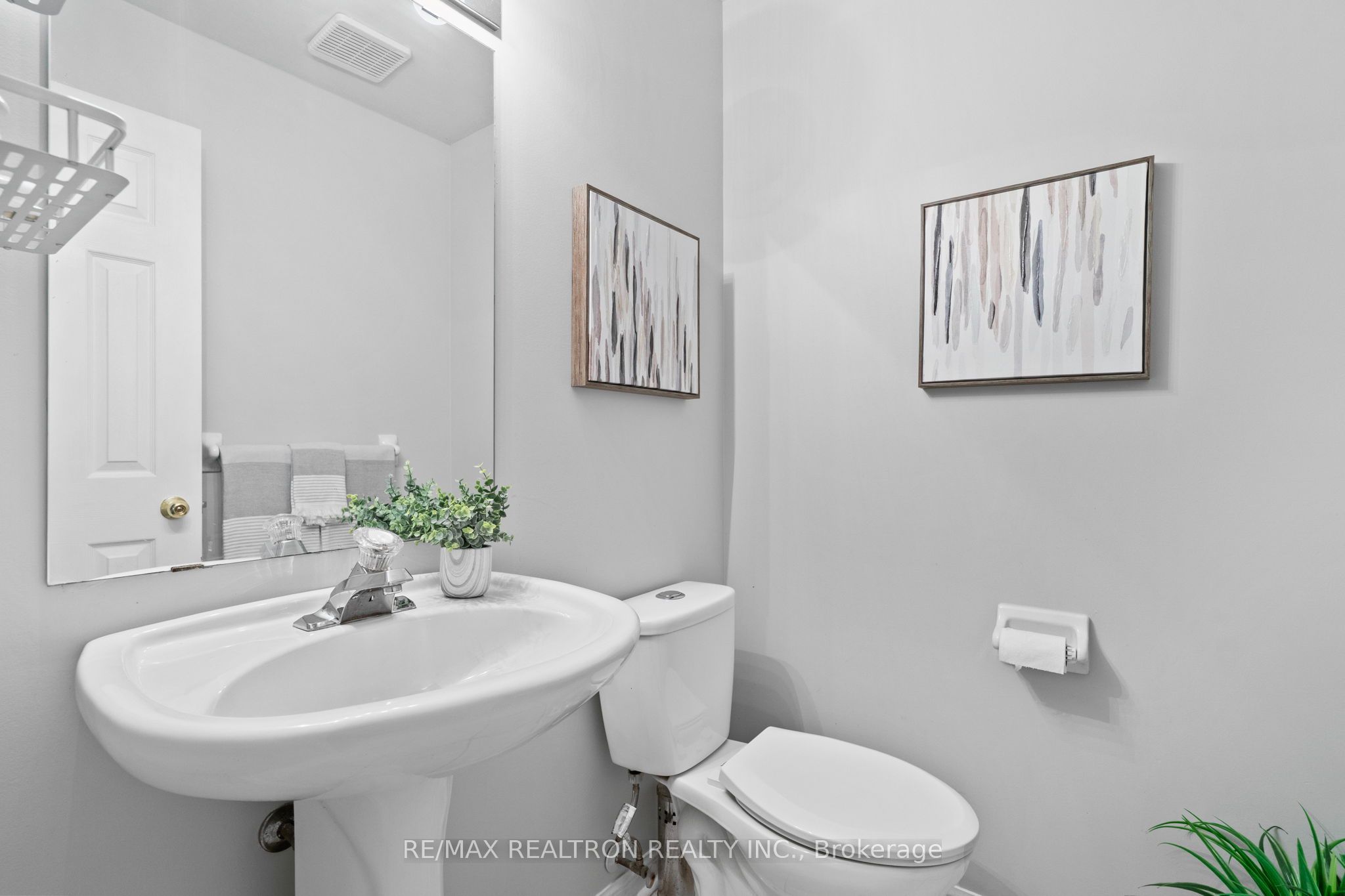 7 Torr Lane Property Photo 14