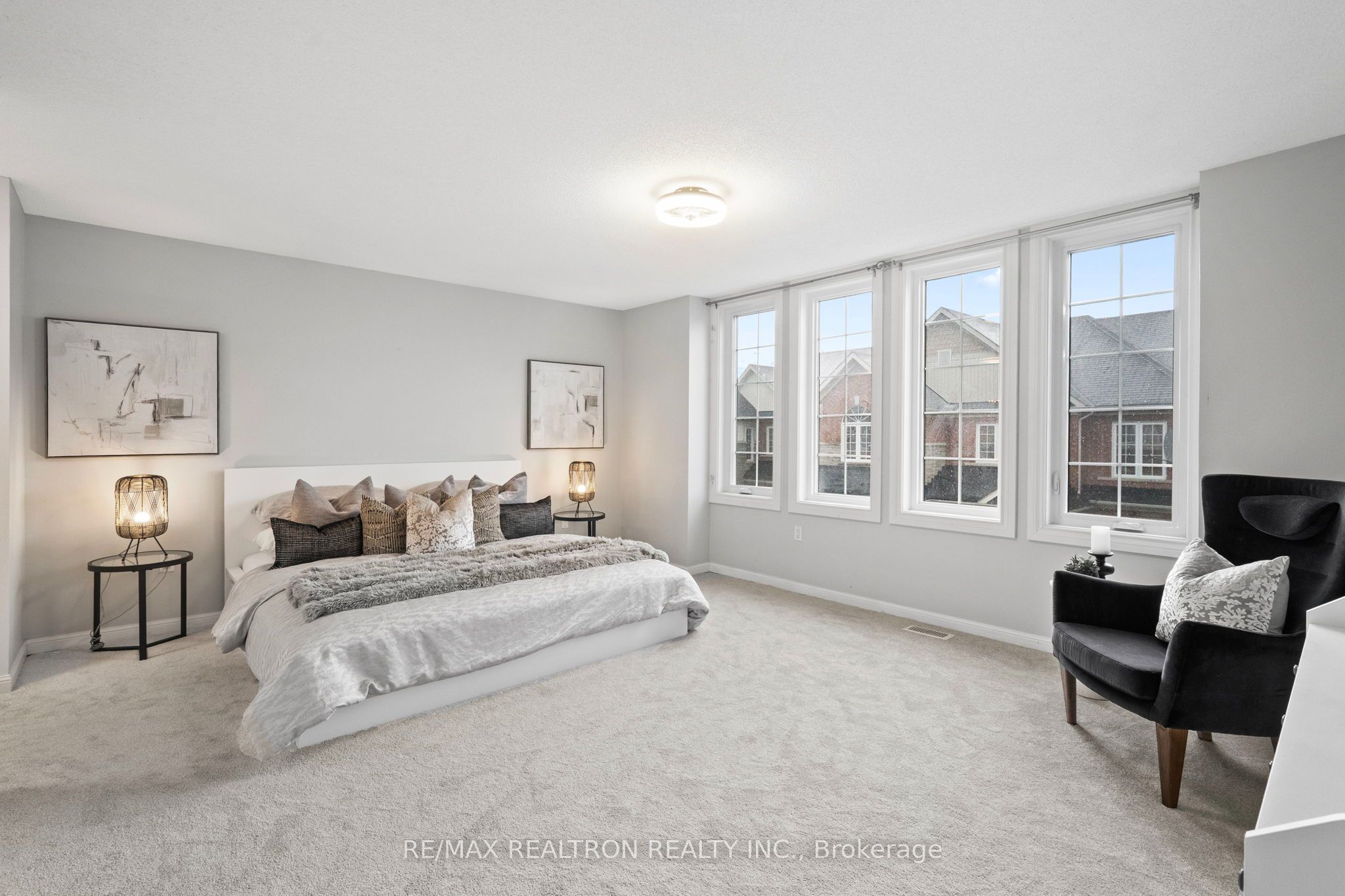 7 Torr Lane Property Photo 15