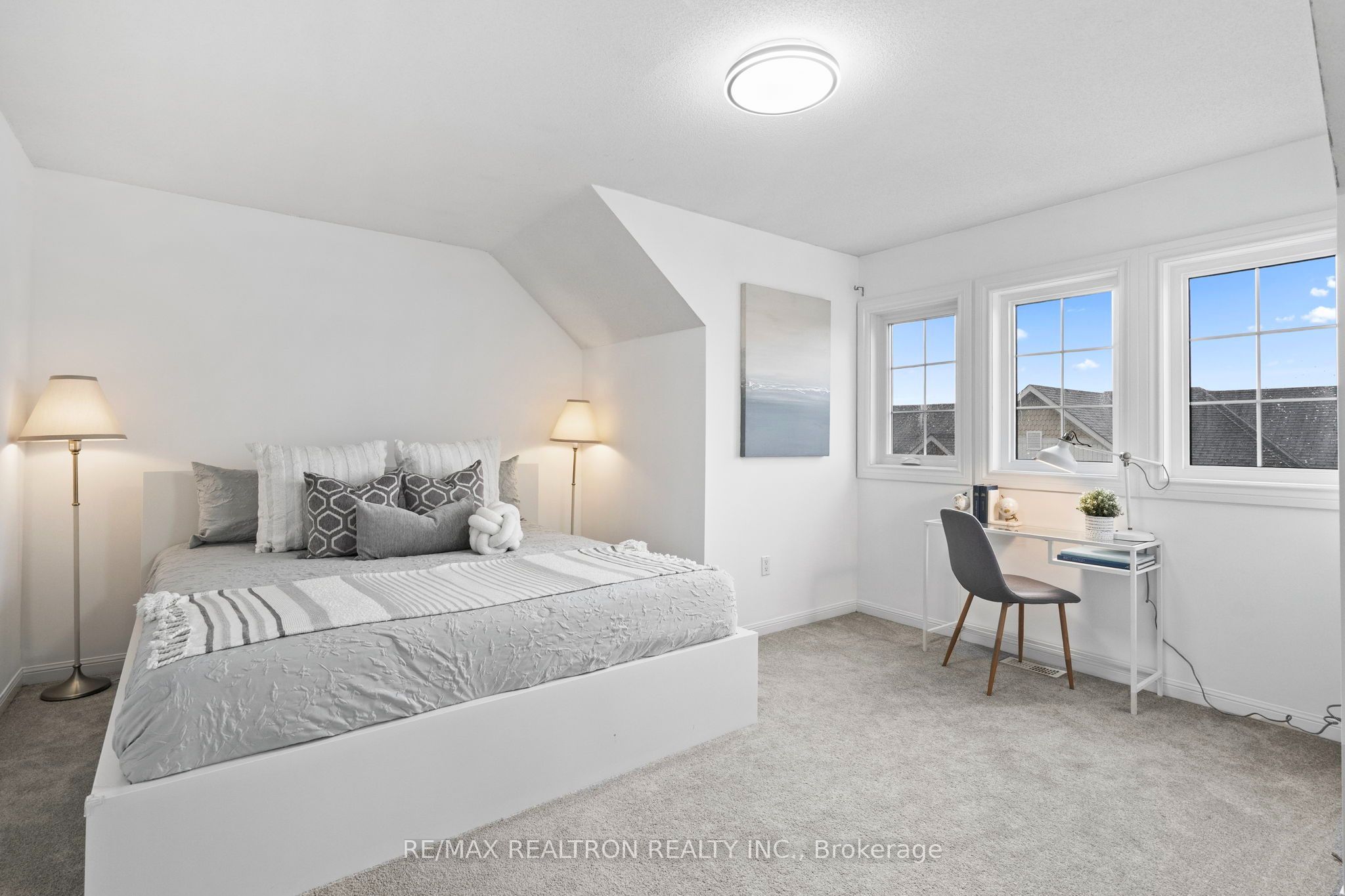 7 Torr Lane Property Photo 20
