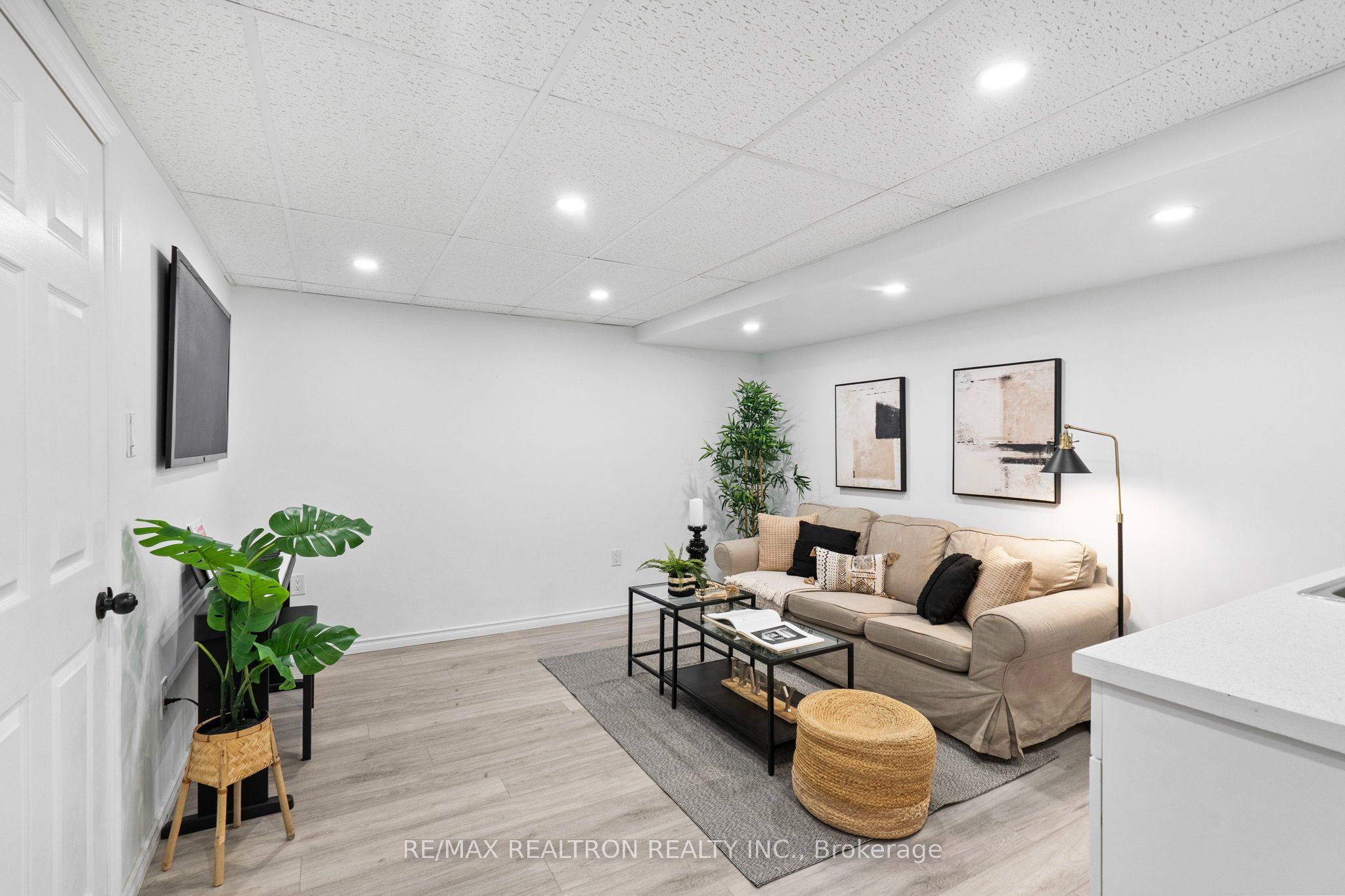 7 Torr Lane Property Photo 29