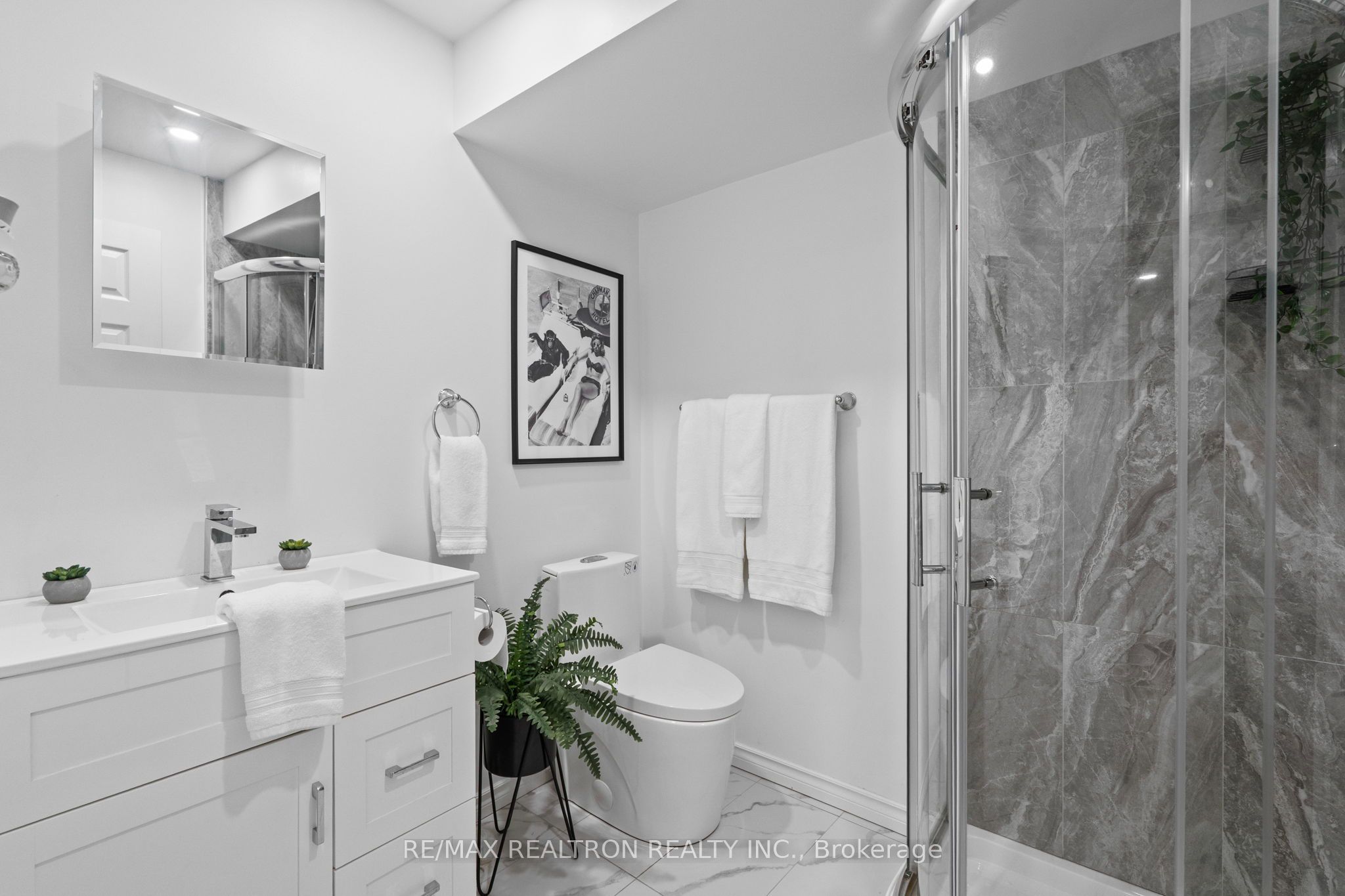 7 Torr Lane Property Photo 35