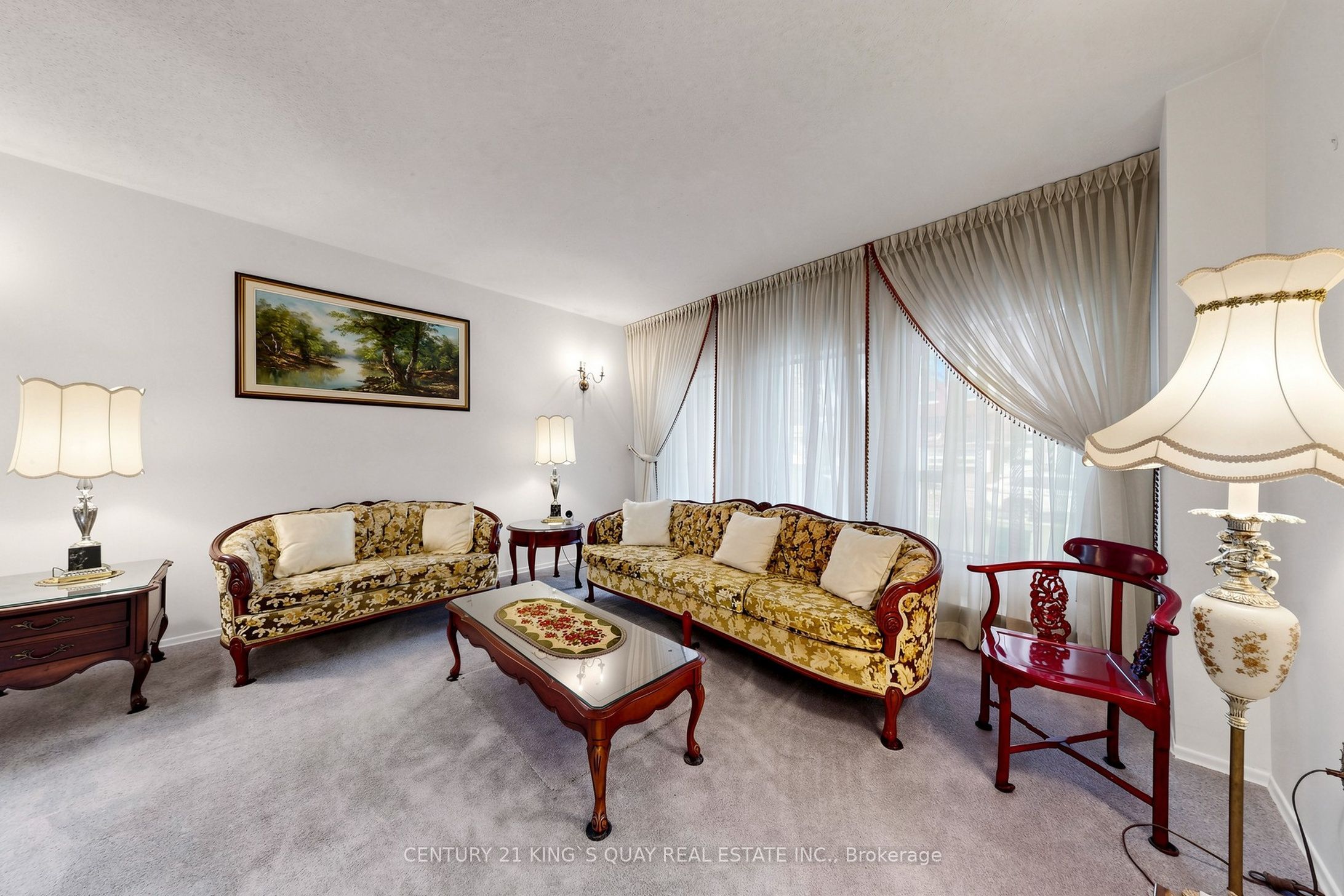 35 Coxwell Avenue Property Photo 5