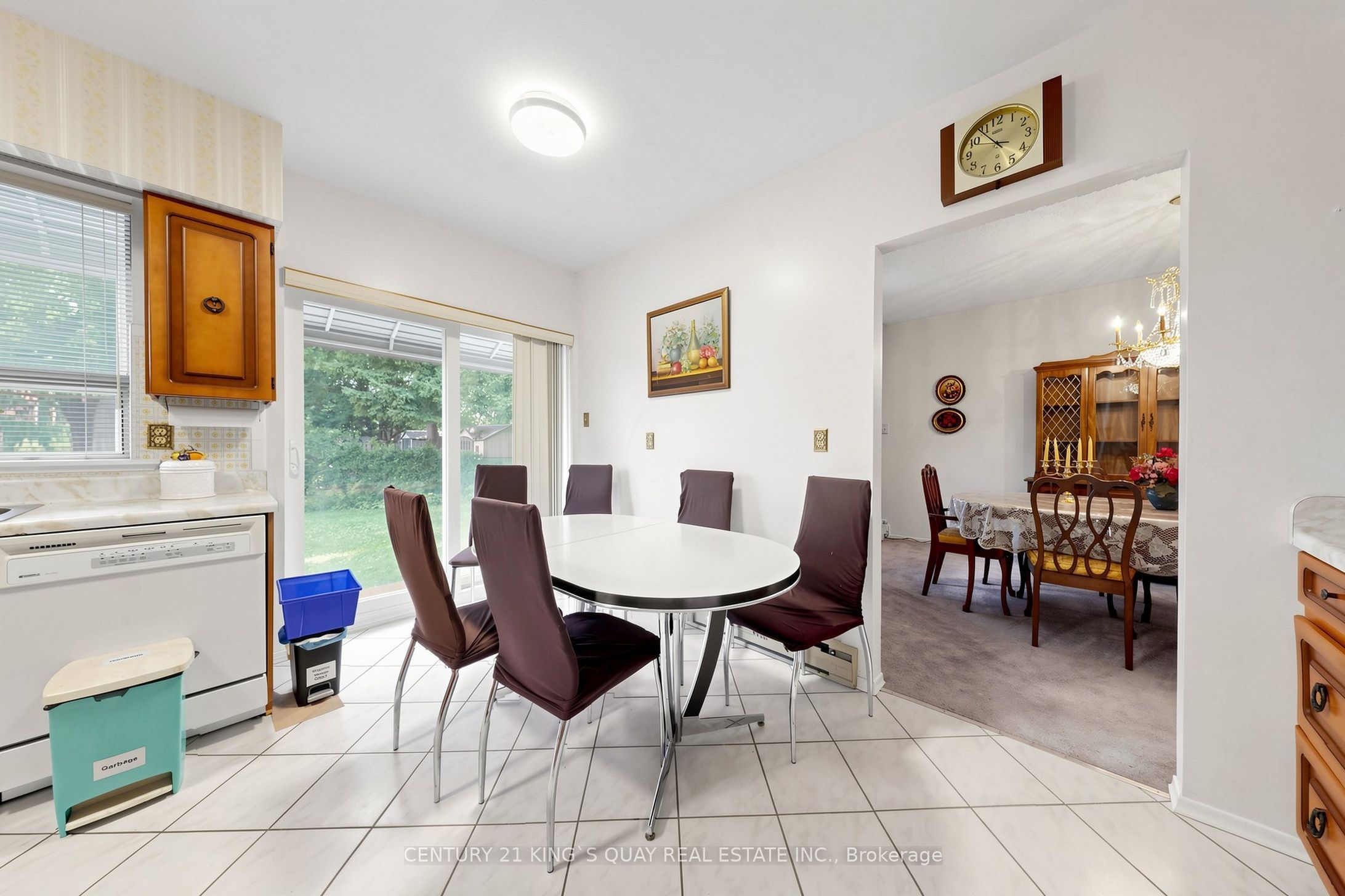 35 Coxwell Avenue Property Photo 10