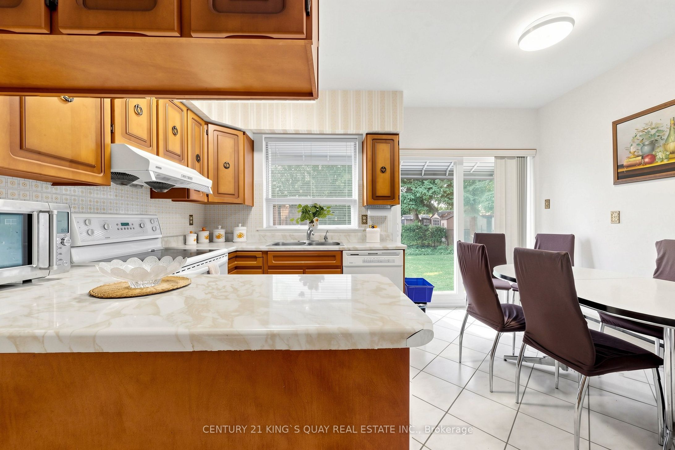 35 Coxwell Avenue Property Photo 13