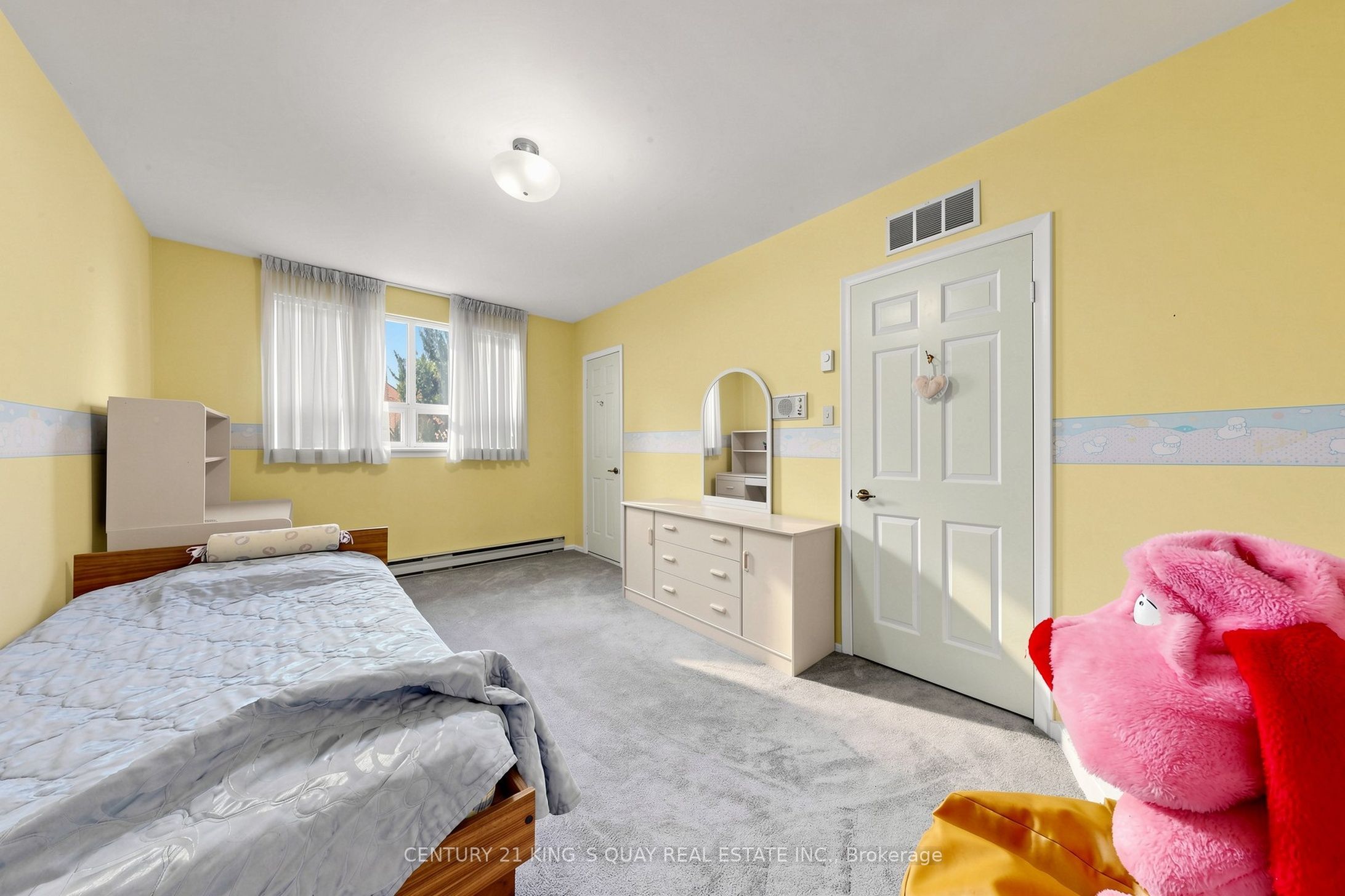 35 Coxwell Avenue Property Photo 27