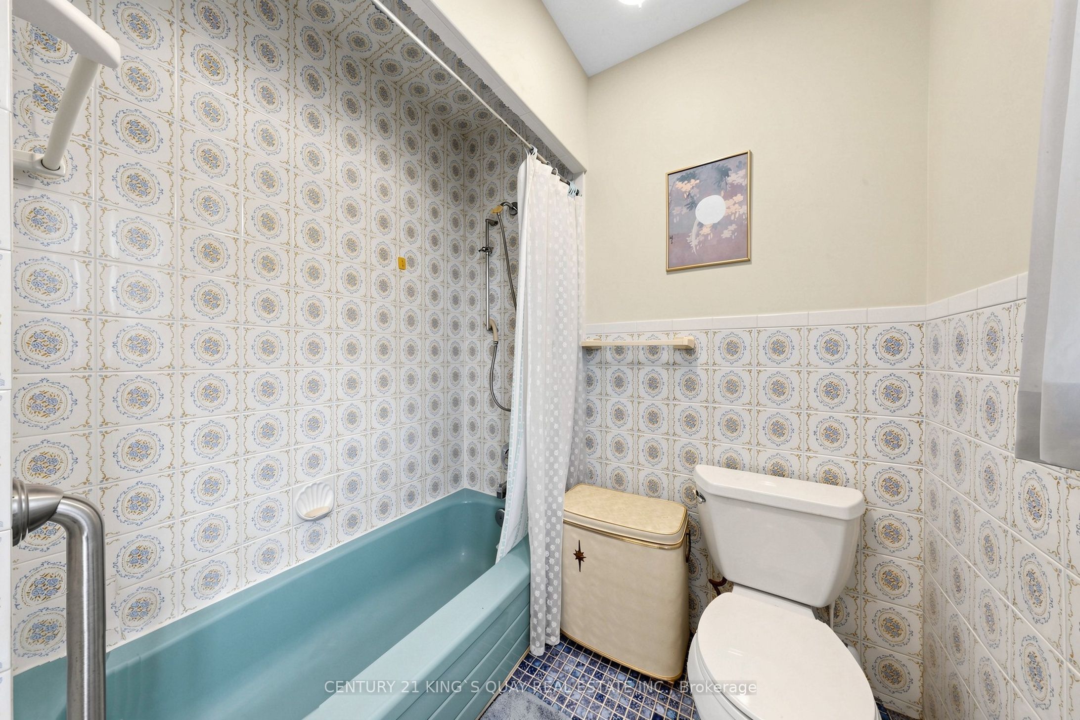 35 Coxwell Avenue Property Photo 32