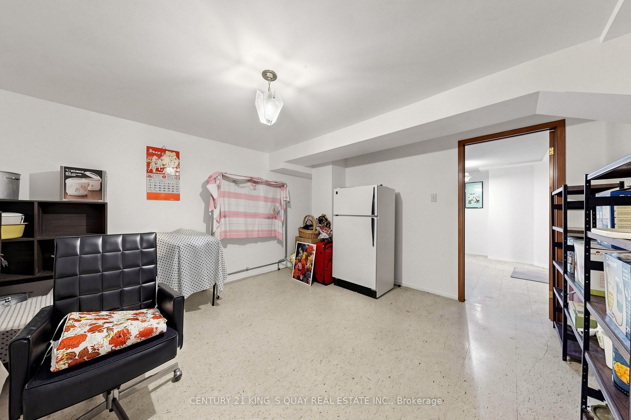 35 Coxwell Avenue Property Photo 40