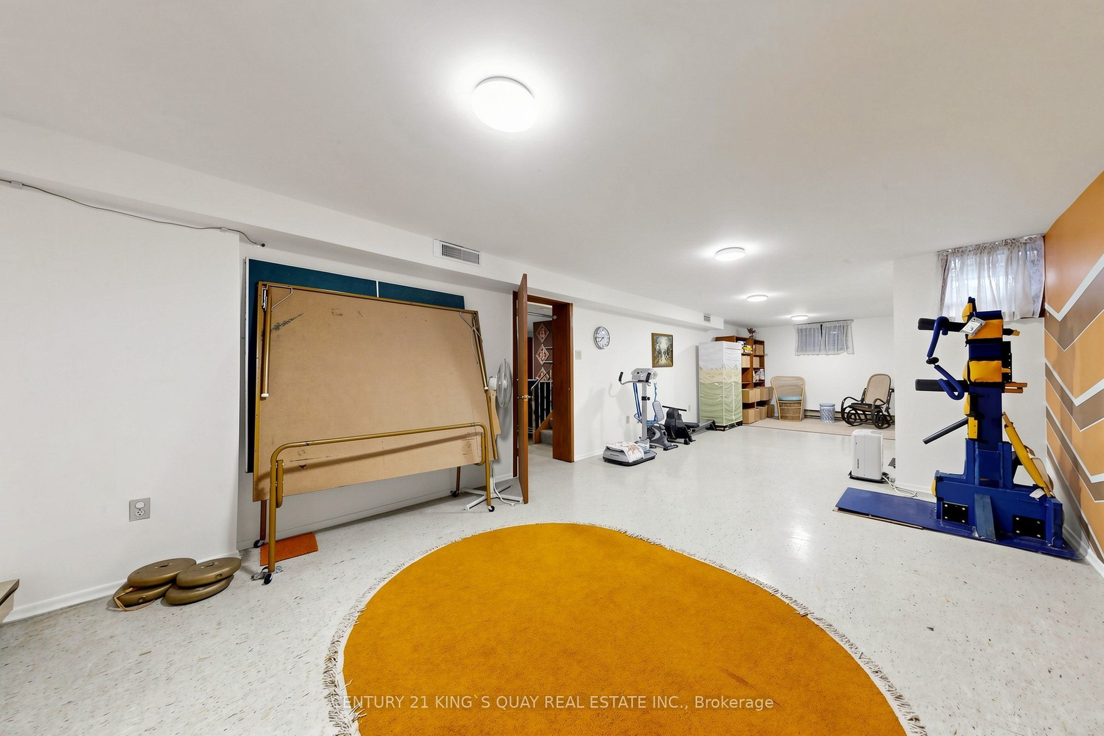 35 Coxwell Avenue Property Photo 44