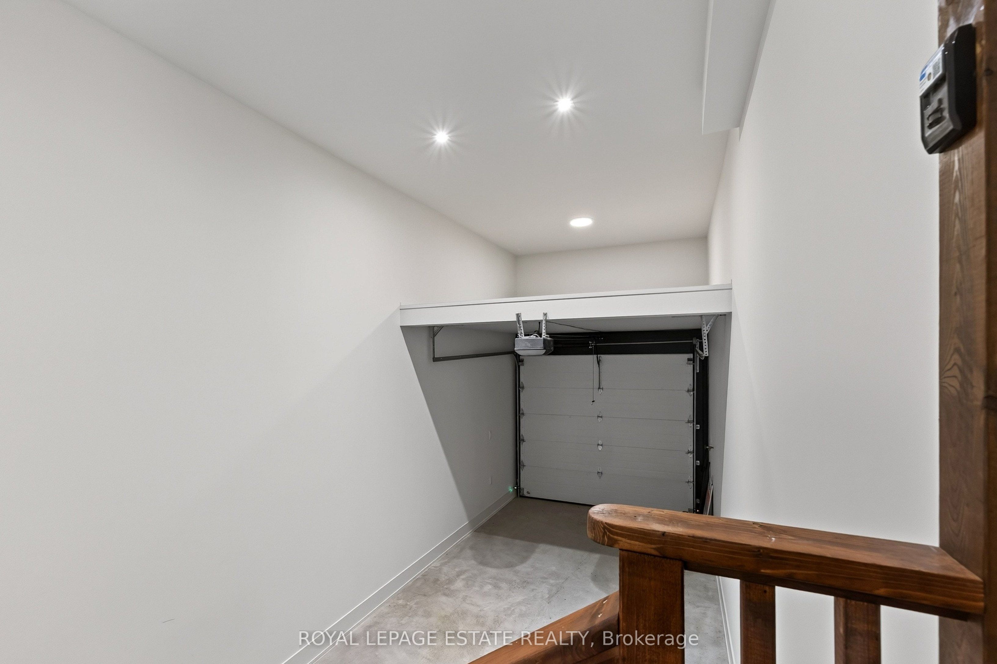 5 North Drive Property Photo 19