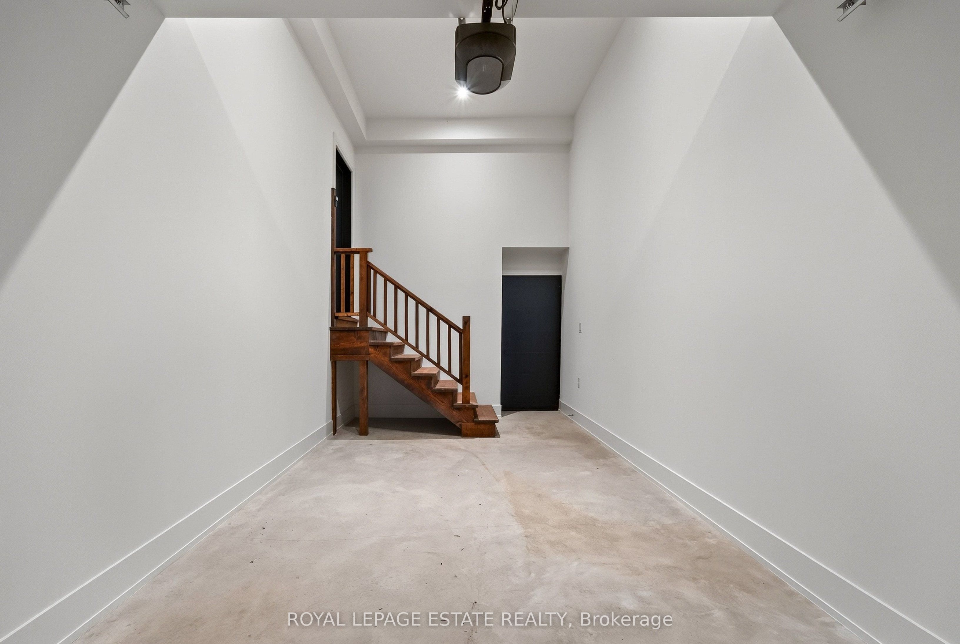 5 North Drive Property Photo 20