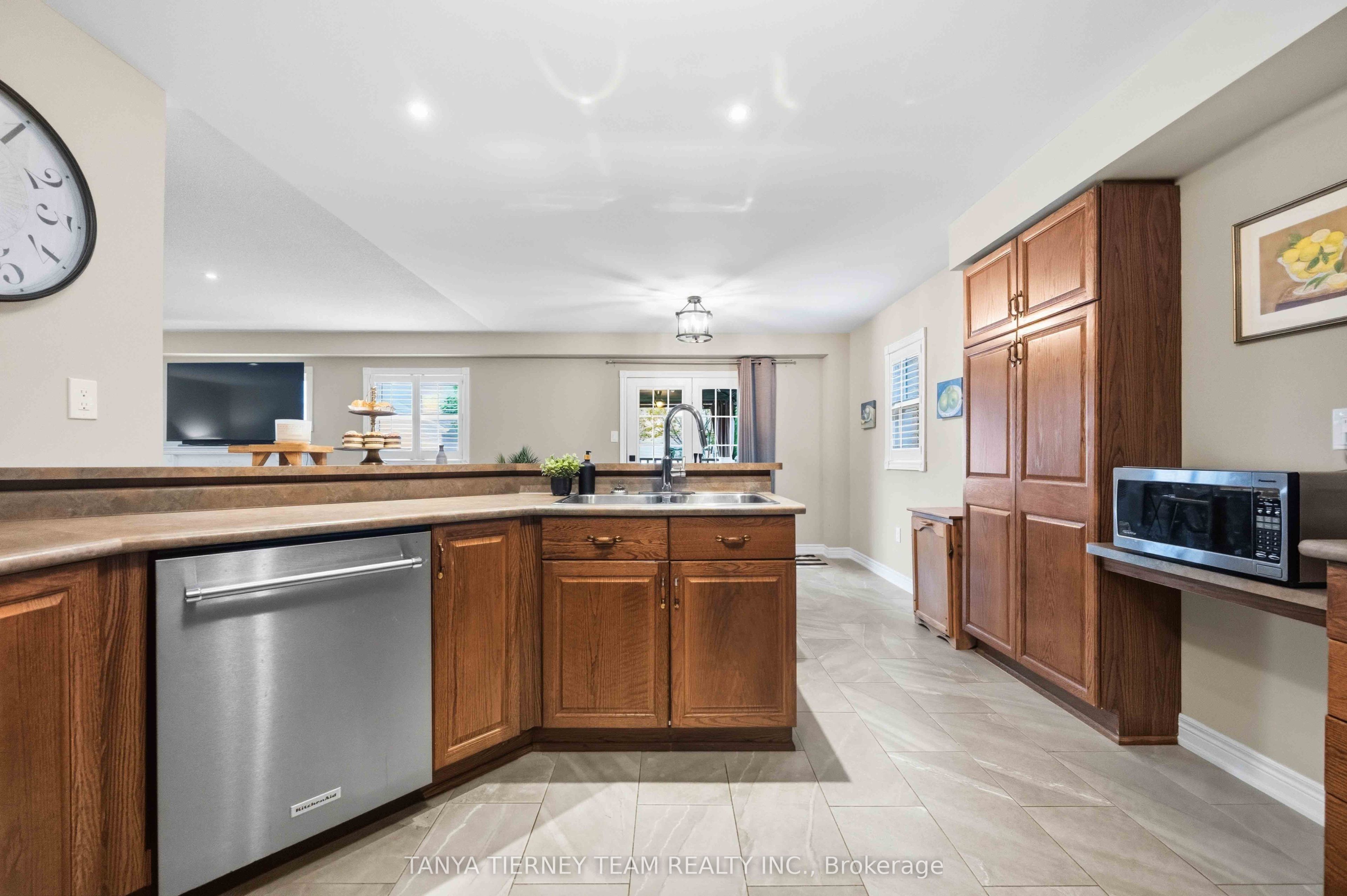 16 Waring Avenue Property Photo 14