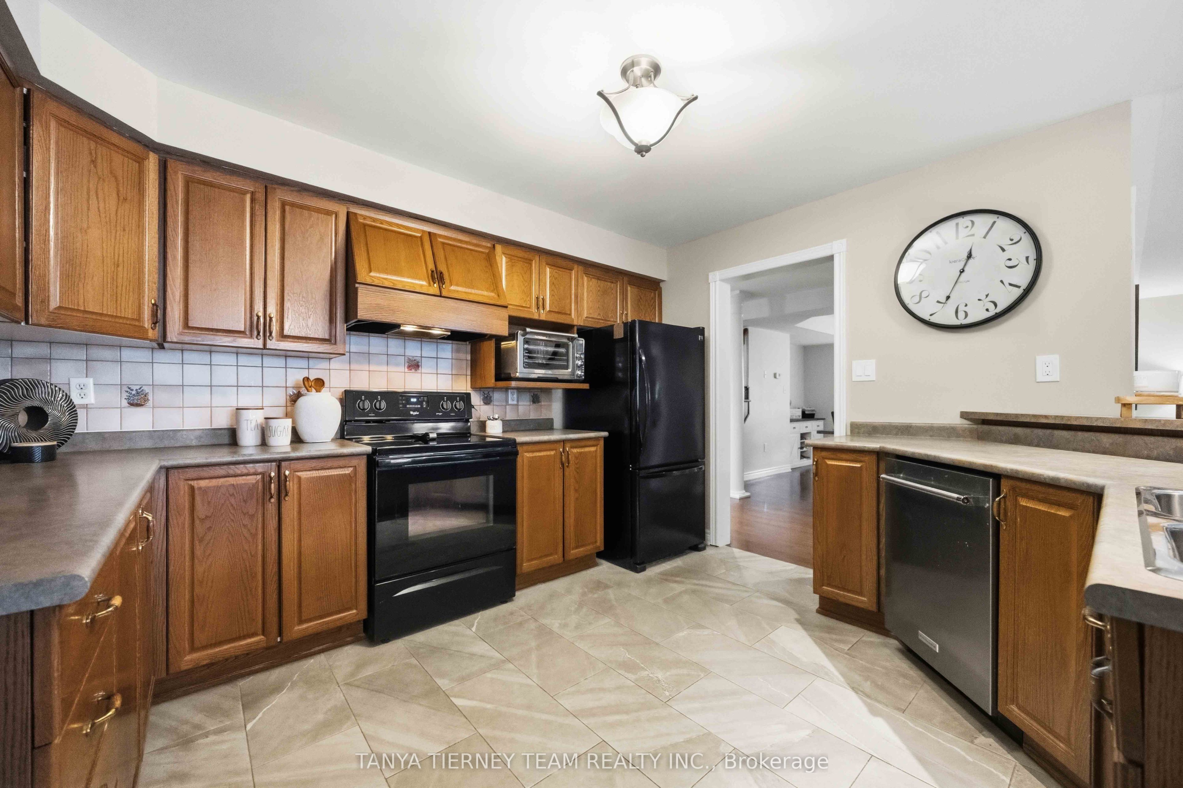16 Waring Avenue Property Photo 15