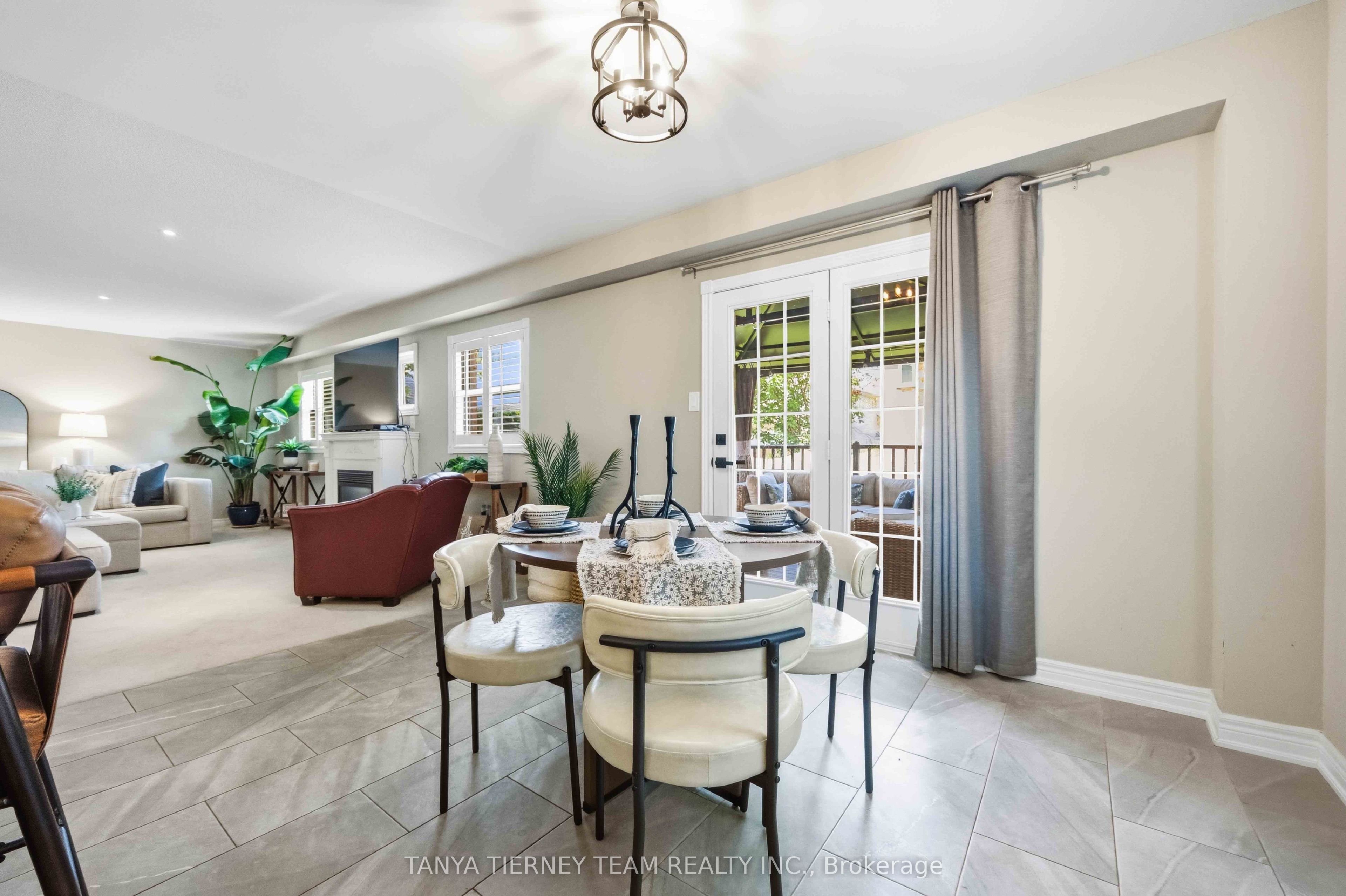 16 Waring Avenue Property Photo 17