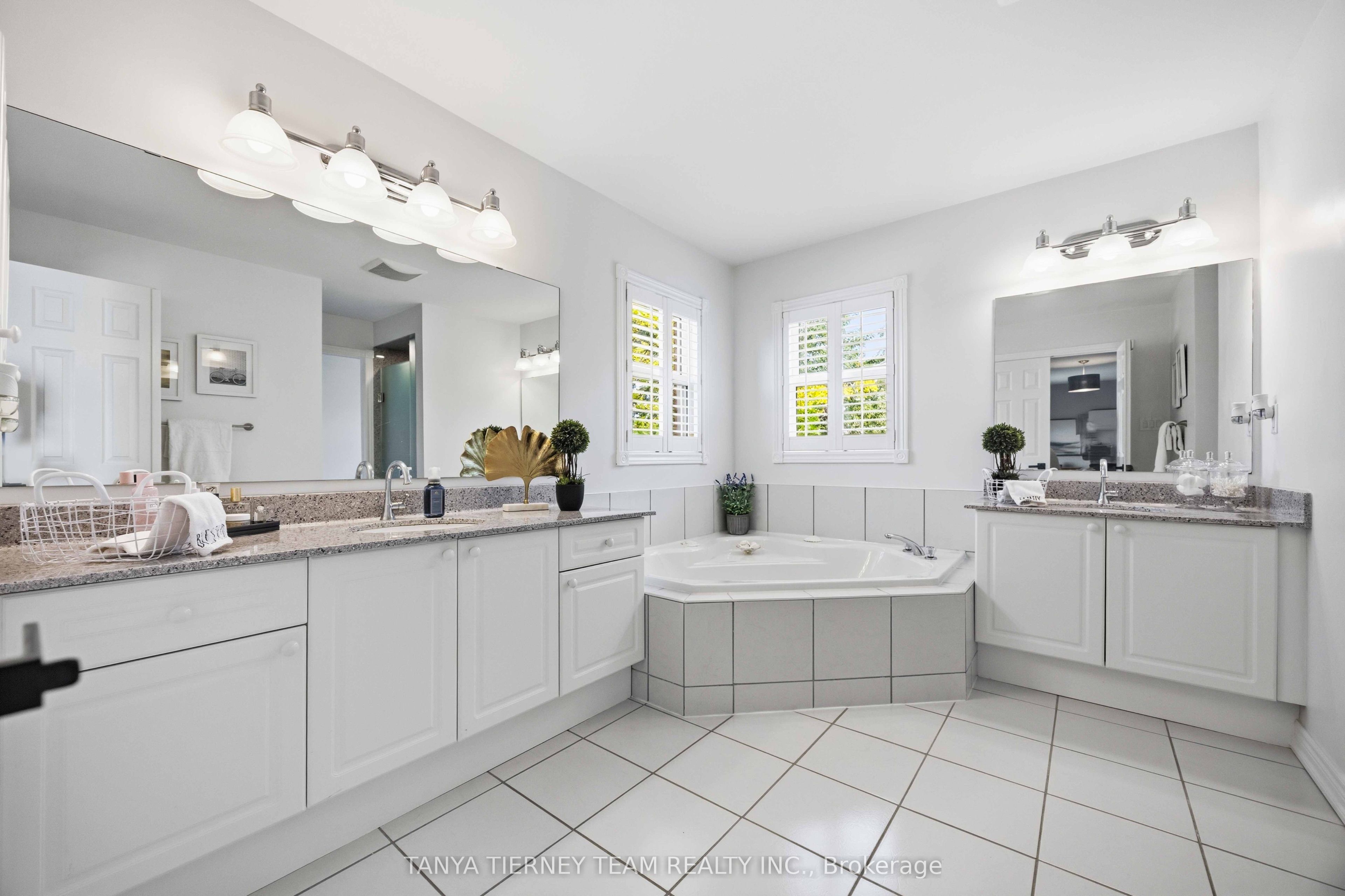 16 Waring Avenue Property Photo 33