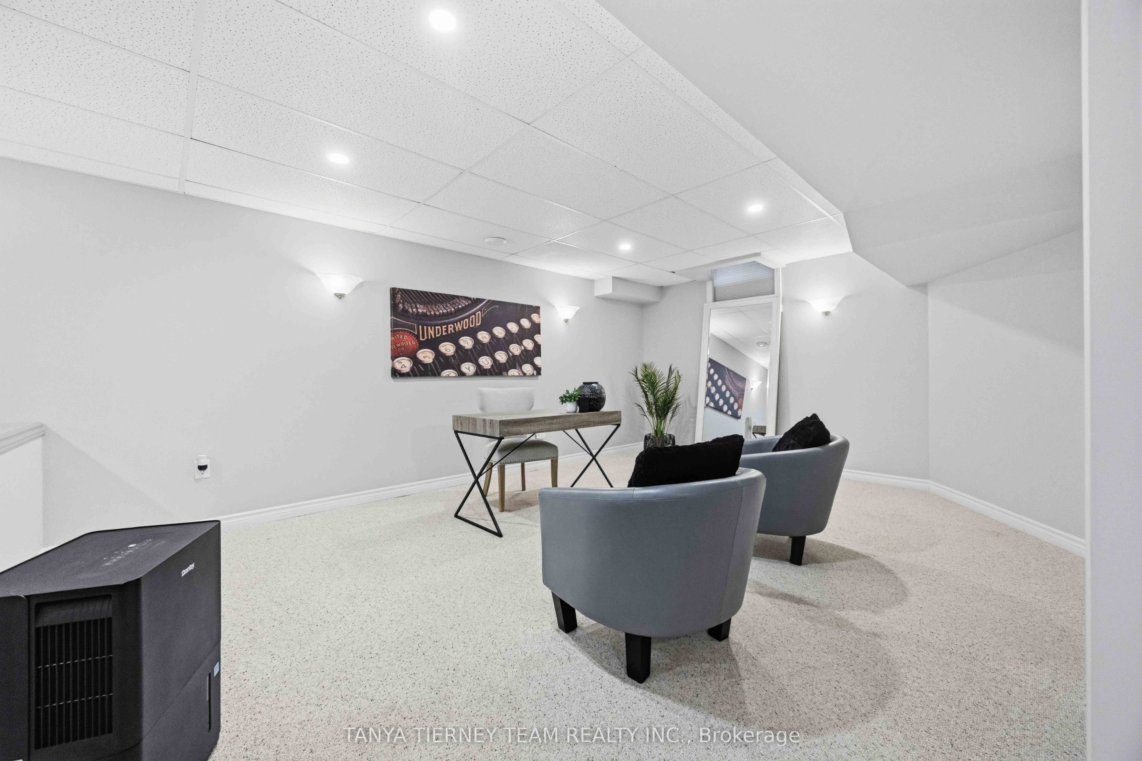 16 Waring Avenue Property Photo 45