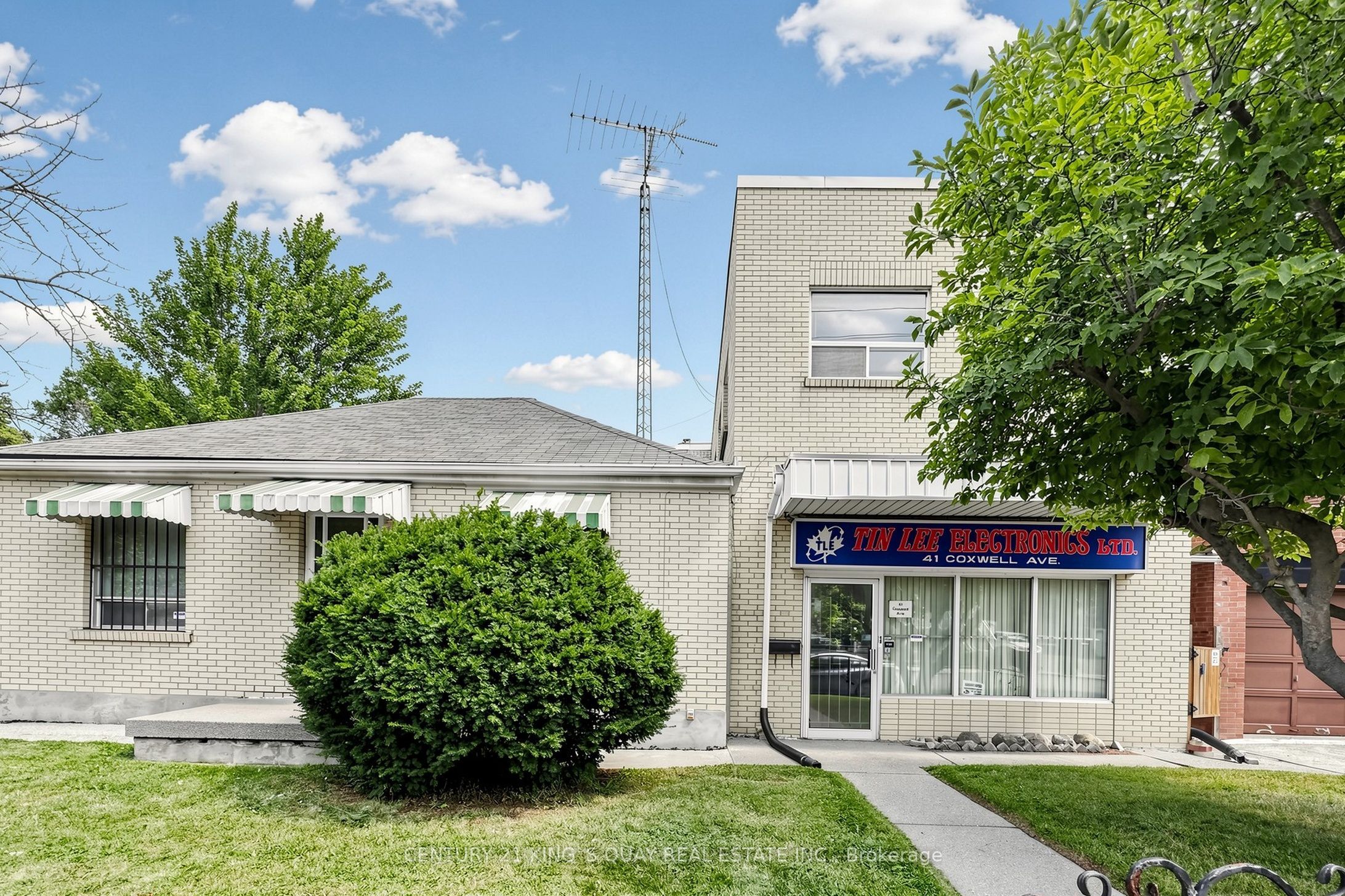 41 Coxwell Avenue