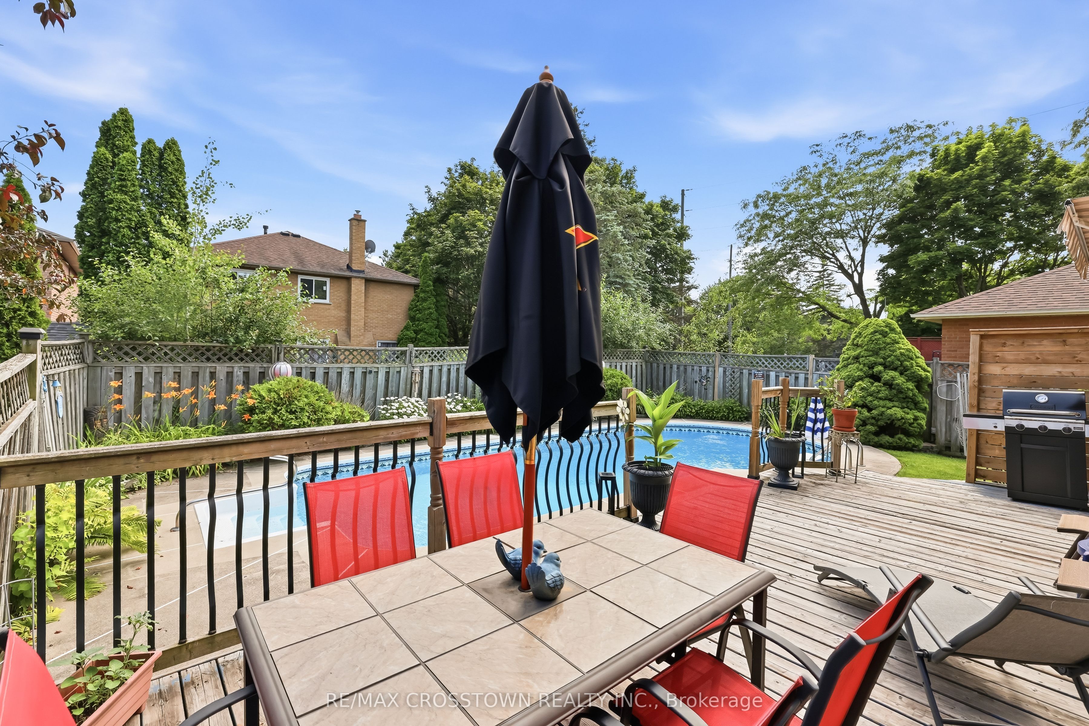 4 Martinet Street Property Photo 45