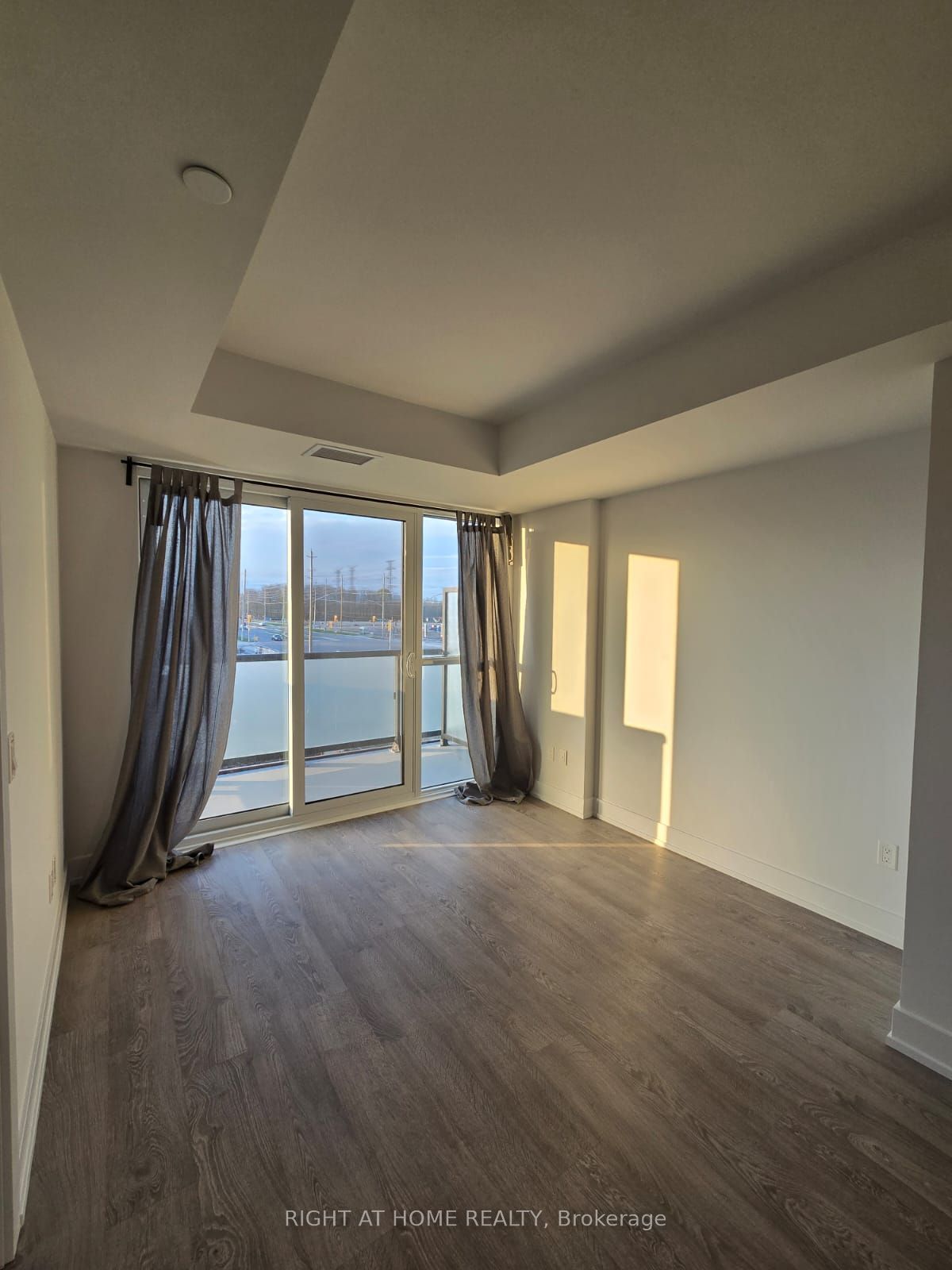 2550 Simcoe Street N Unit306 Property Photo 9