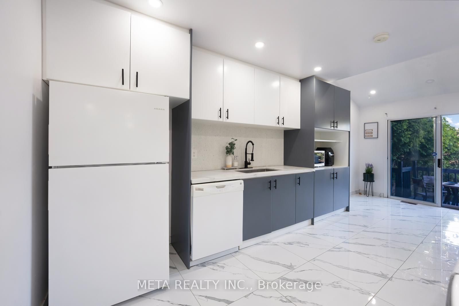 33 Heaver Drive Property Photo 13