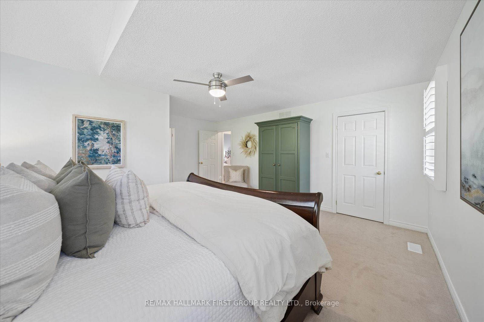9 Pebblebrook Crescent Property Photo 17