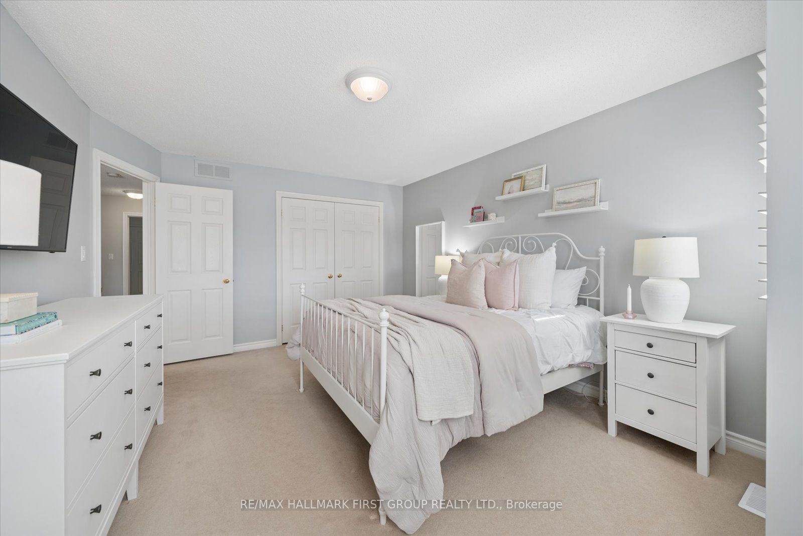 9 Pebblebrook Crescent Property Photo 22
