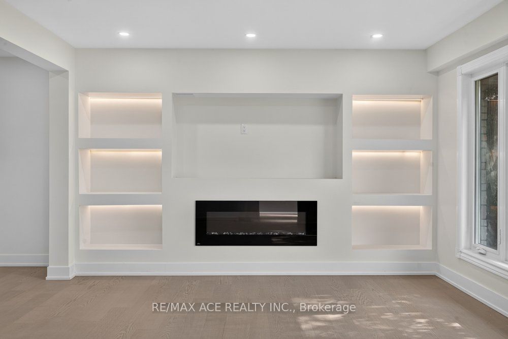 11 Faircroft Boulevard Property Photo 7