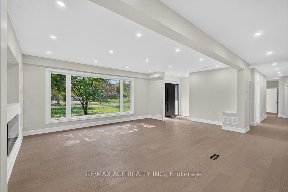 11 Faircroft Boulevard Property Photo 10