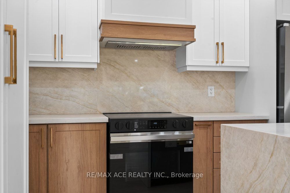 11 Faircroft Boulevard Property Photo 25