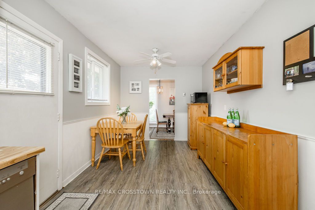 865 Krosno Boulevard Property Photo 12