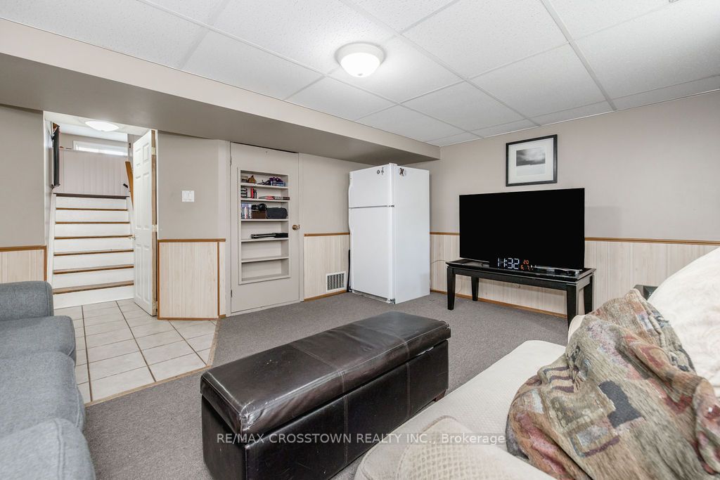 865 Krosno Boulevard Property Photo 28