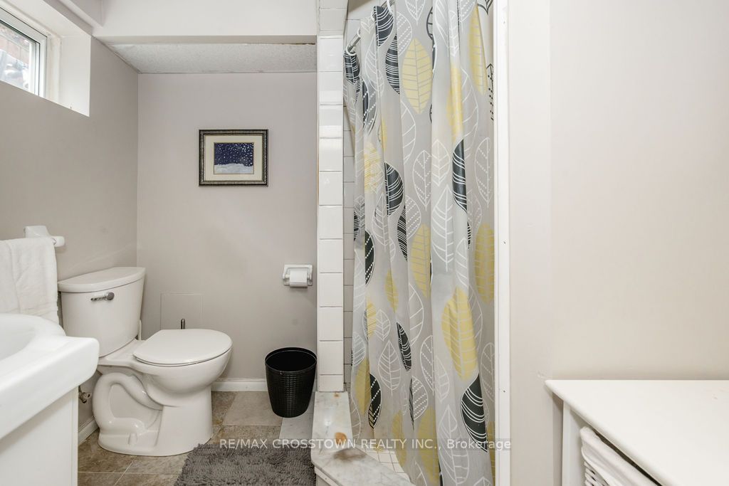 865 Krosno Boulevard Property Photo 32