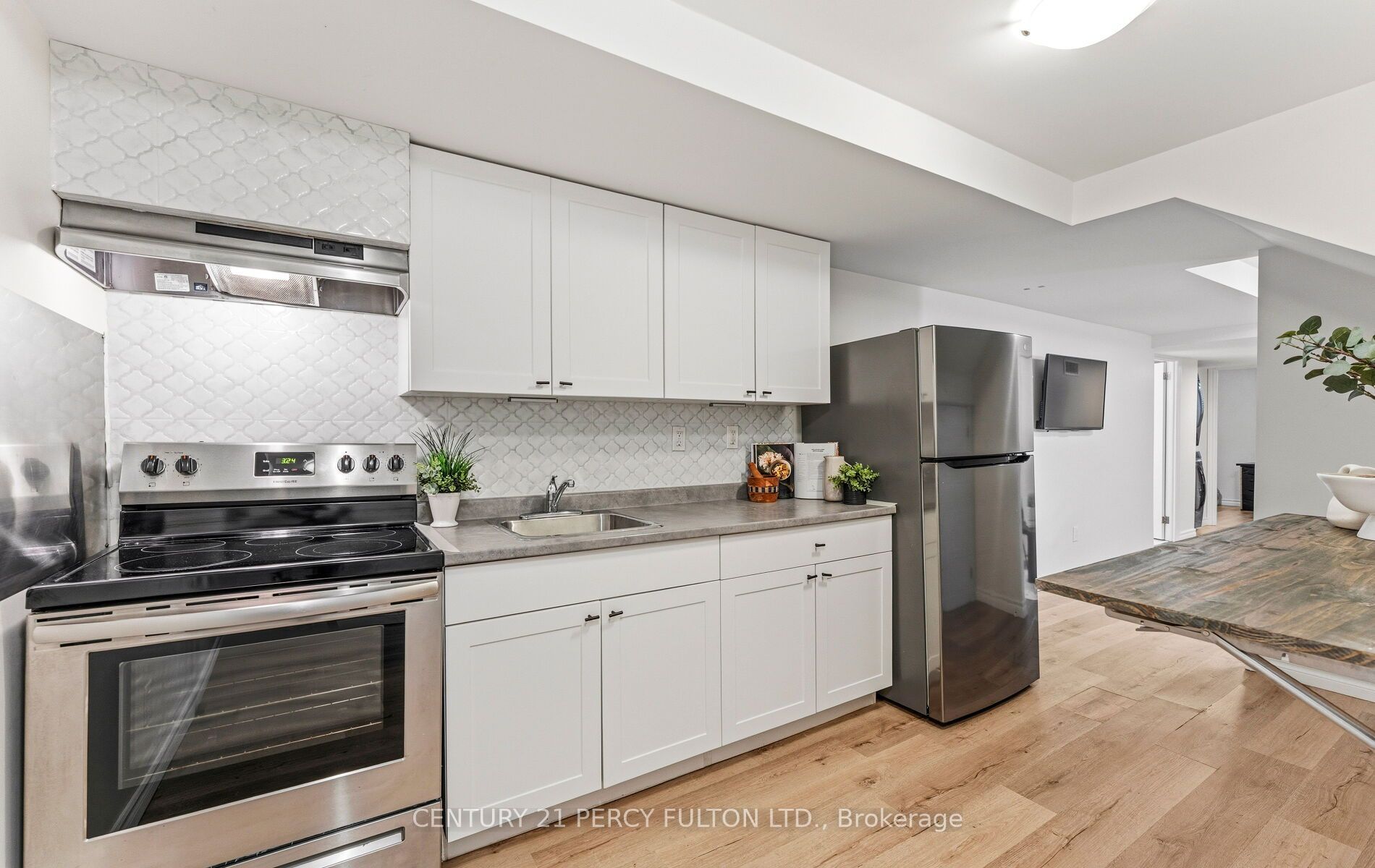 34 Broden Crescent Bsmt Property Photo 1