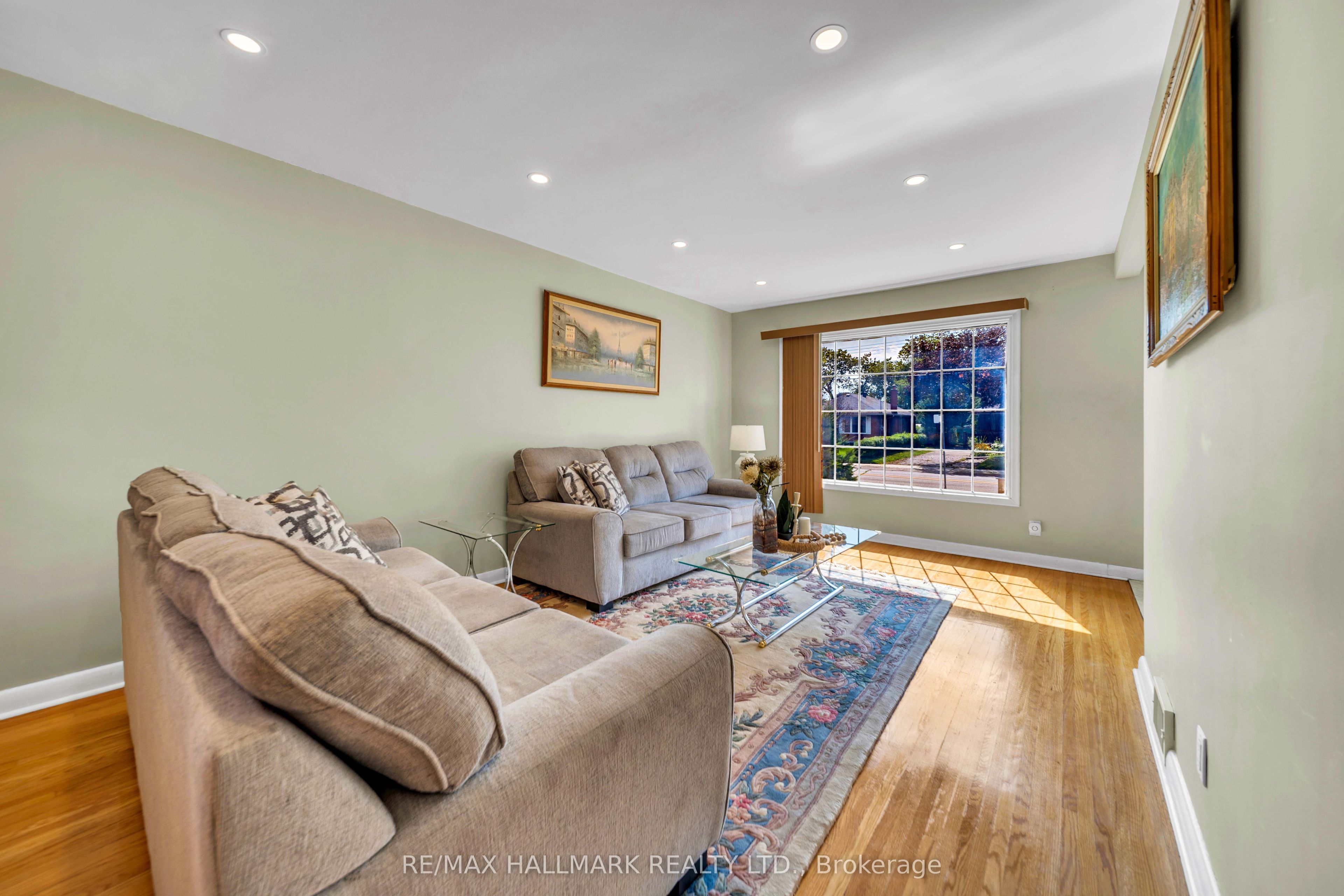 1557 Pharmacy Avenue Property Photo 7