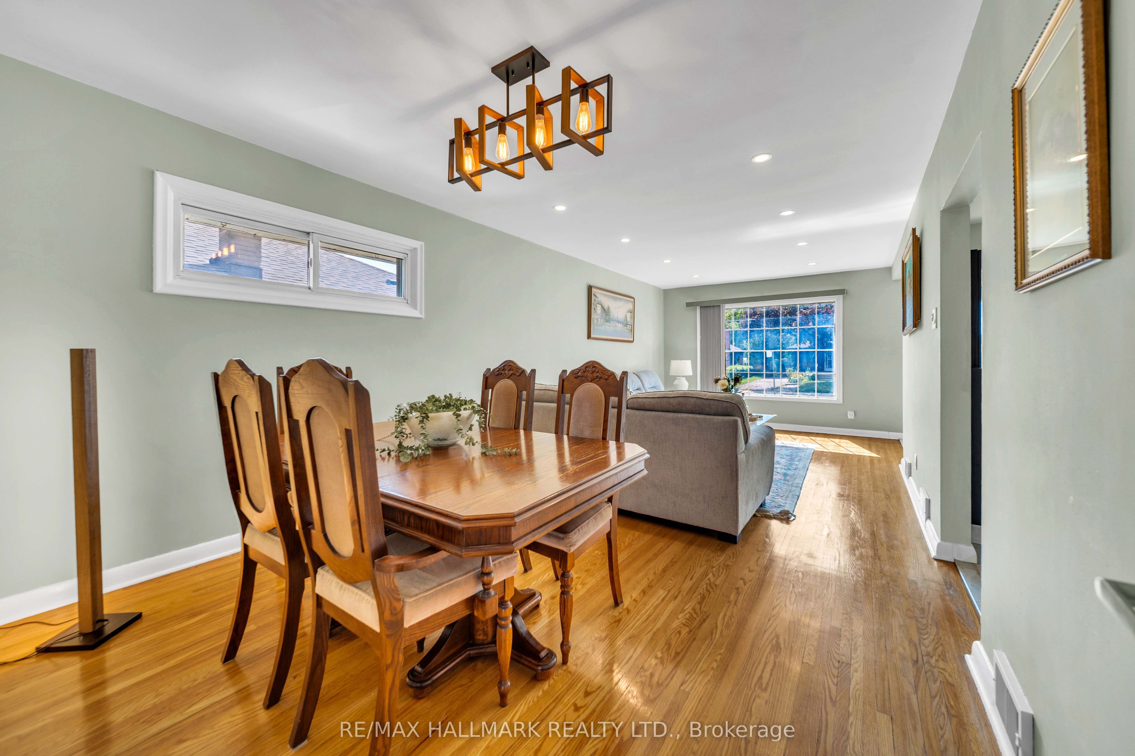 1557 Pharmacy Avenue Property Photo 8