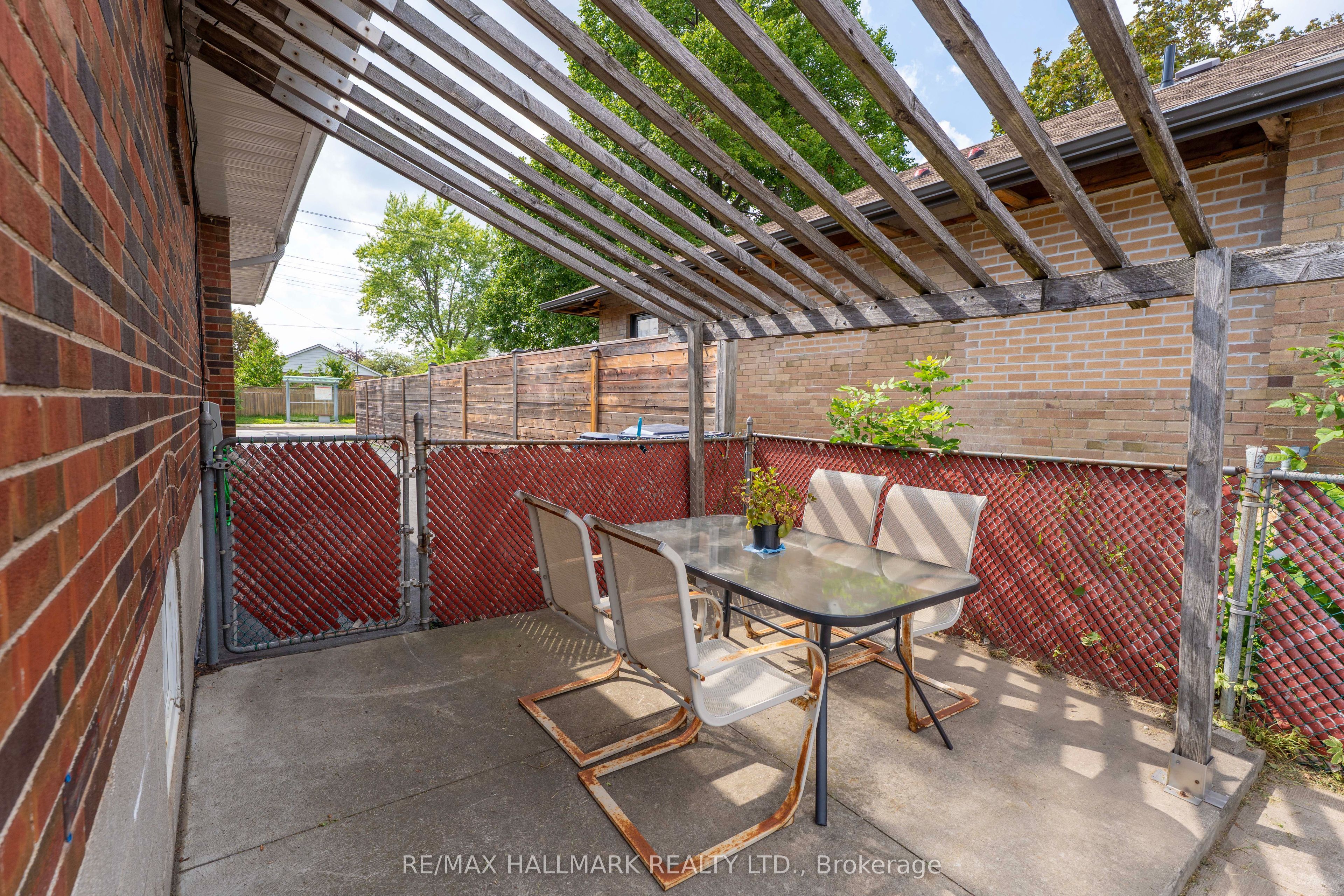 1557 Pharmacy Avenue Property Photo 25