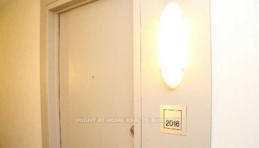 36 Lee Centre Drive 2016 Property Photo 3