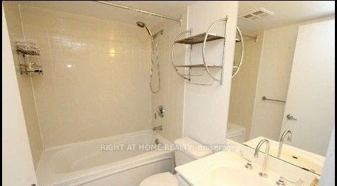 36 Lee Centre Drive 2016 Property Photo 11