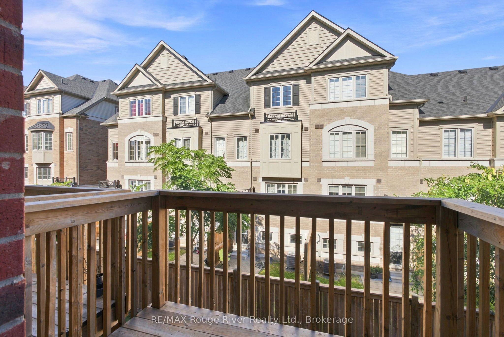 2607 Magdalen Path W Property Photo 18