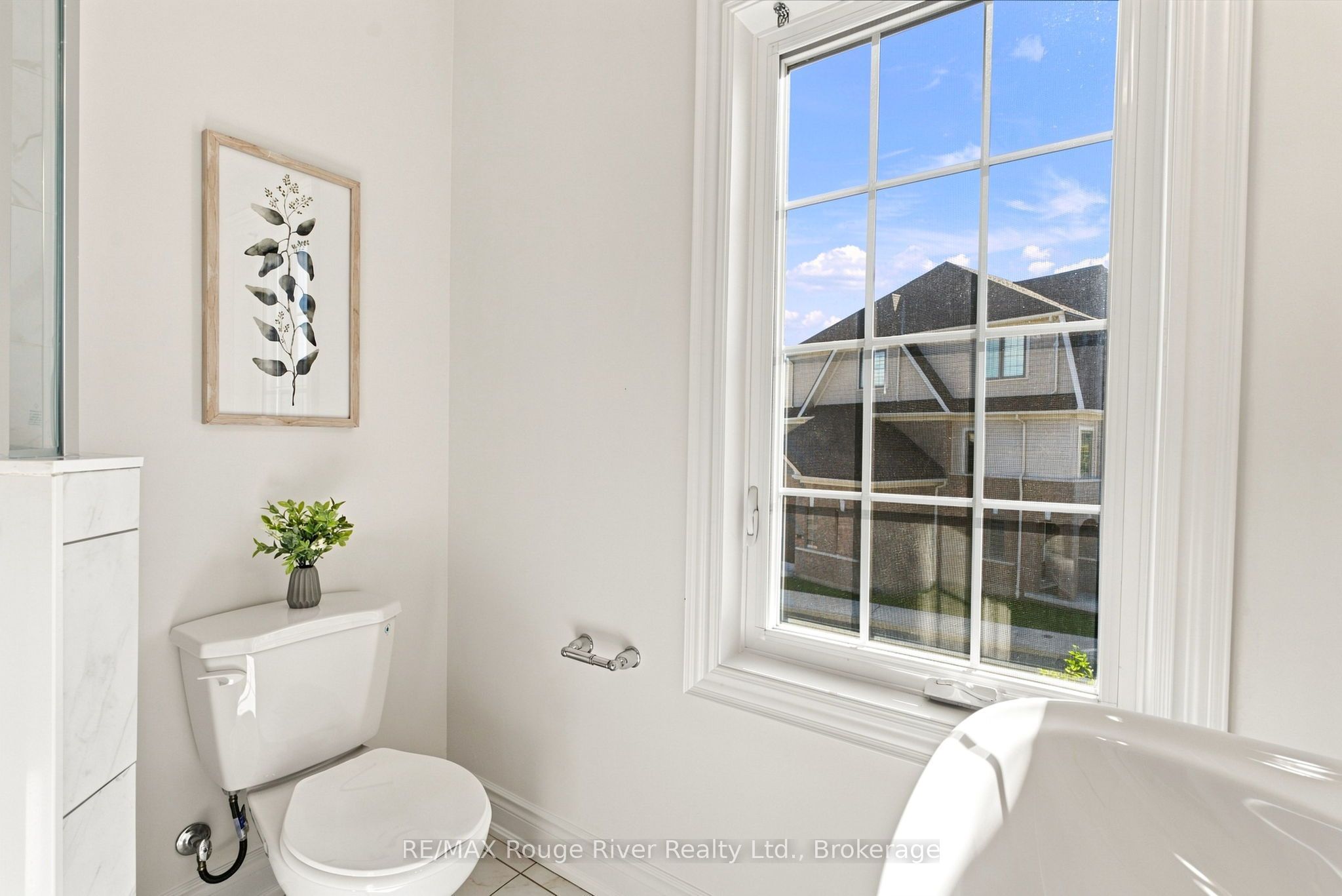 2607 Magdalen Path W Property Photo 24