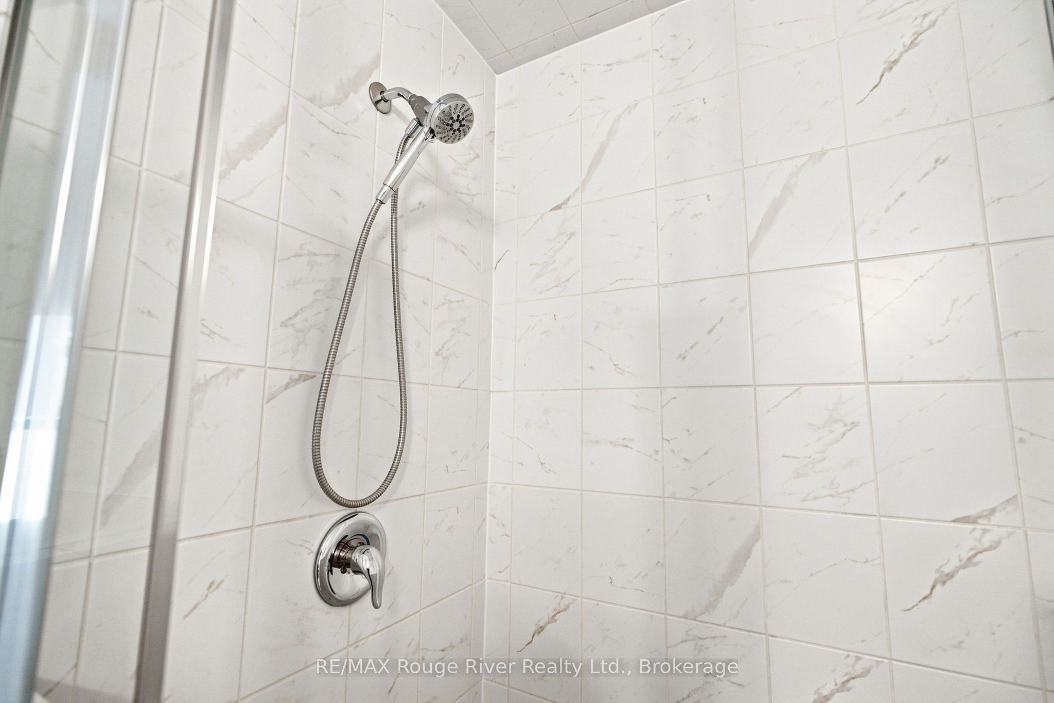 2607 Magdalen Path W Property Photo 33