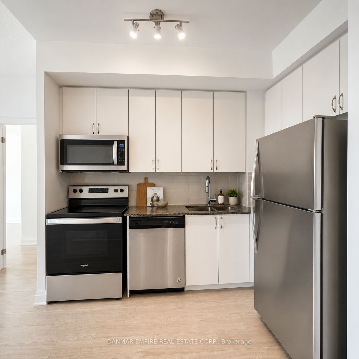 3220 Sheppard Avenue E 513 Property Photo 16