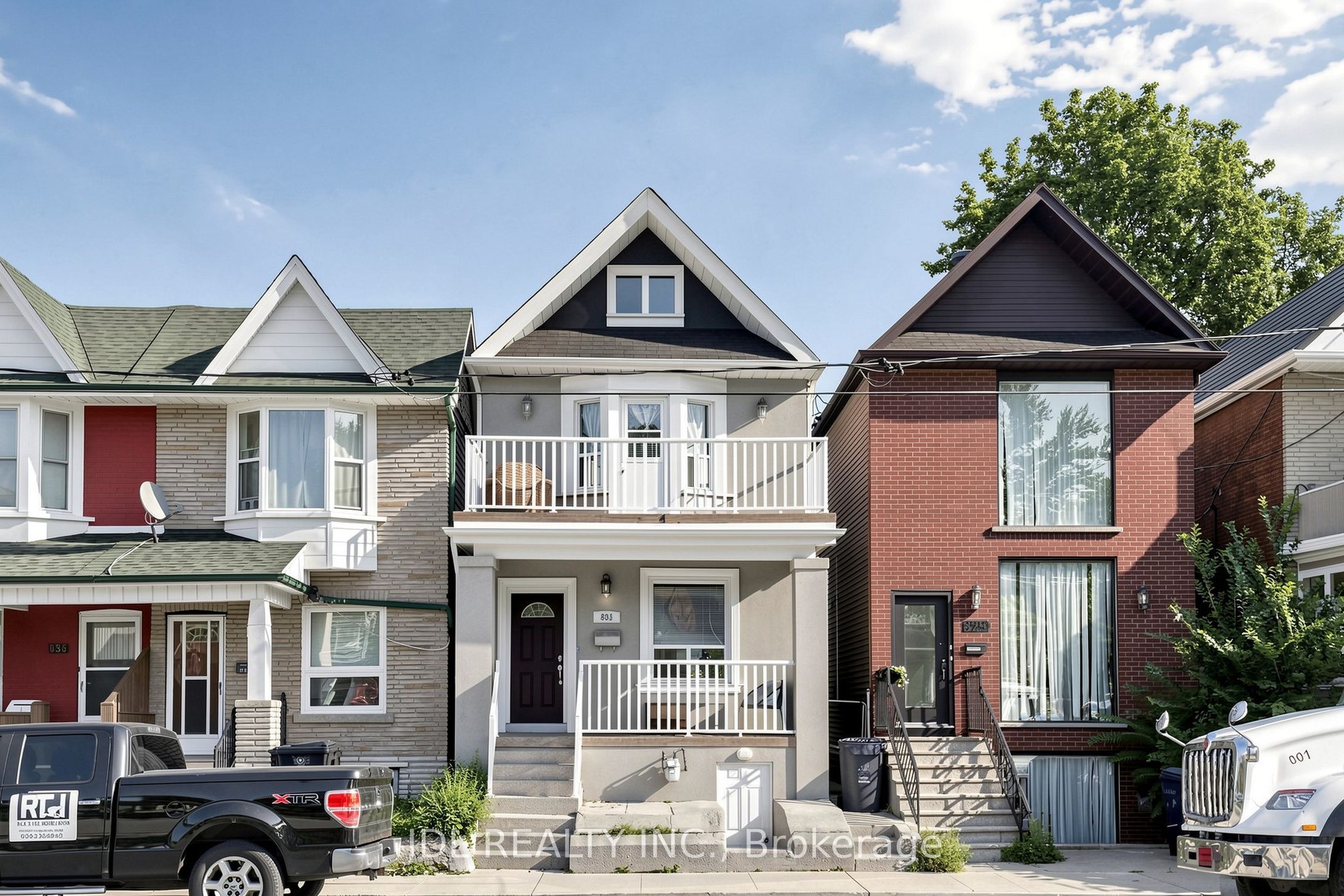 831 Pape Avenue Property Photo 1