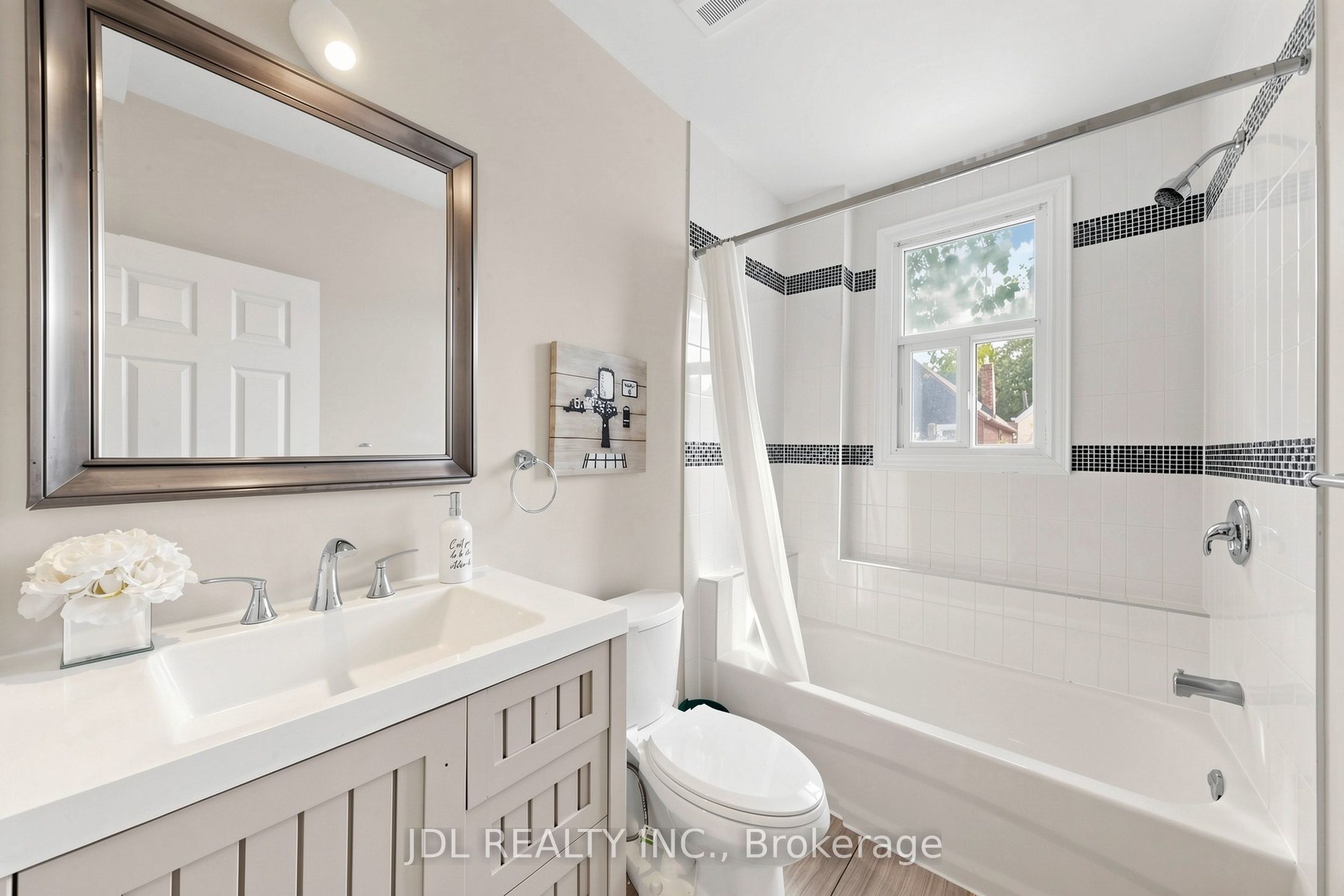 831 Pape Avenue Property Photo 25