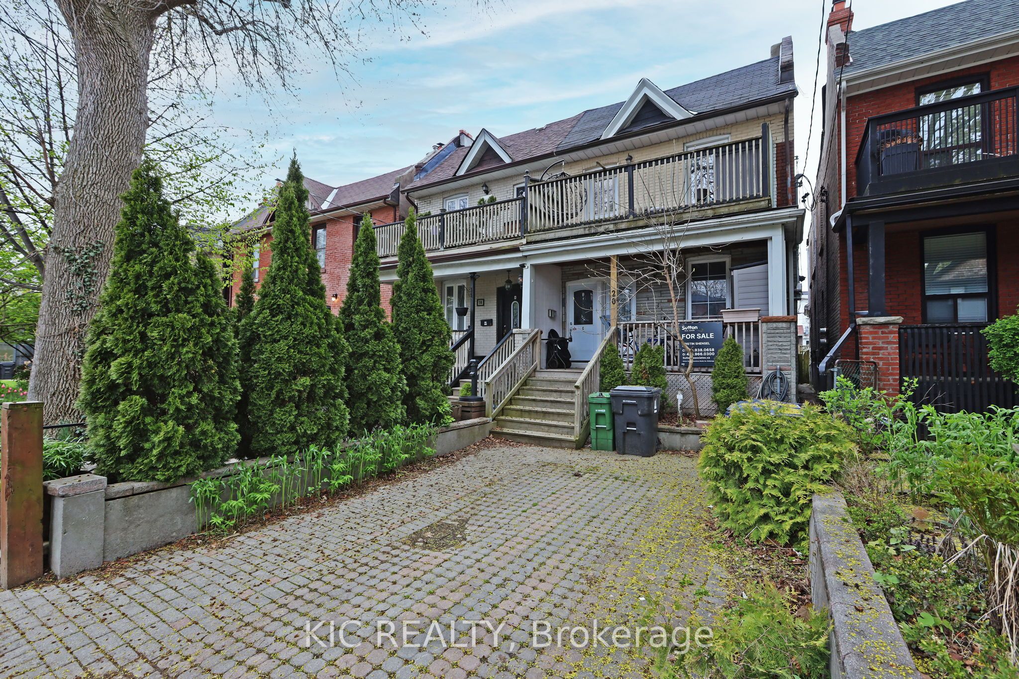 20 Ashdale Avenue Property Photo 1