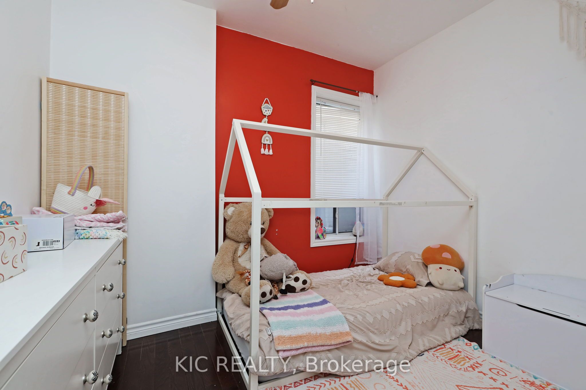 20 Ashdale Avenue Property Photo 23
