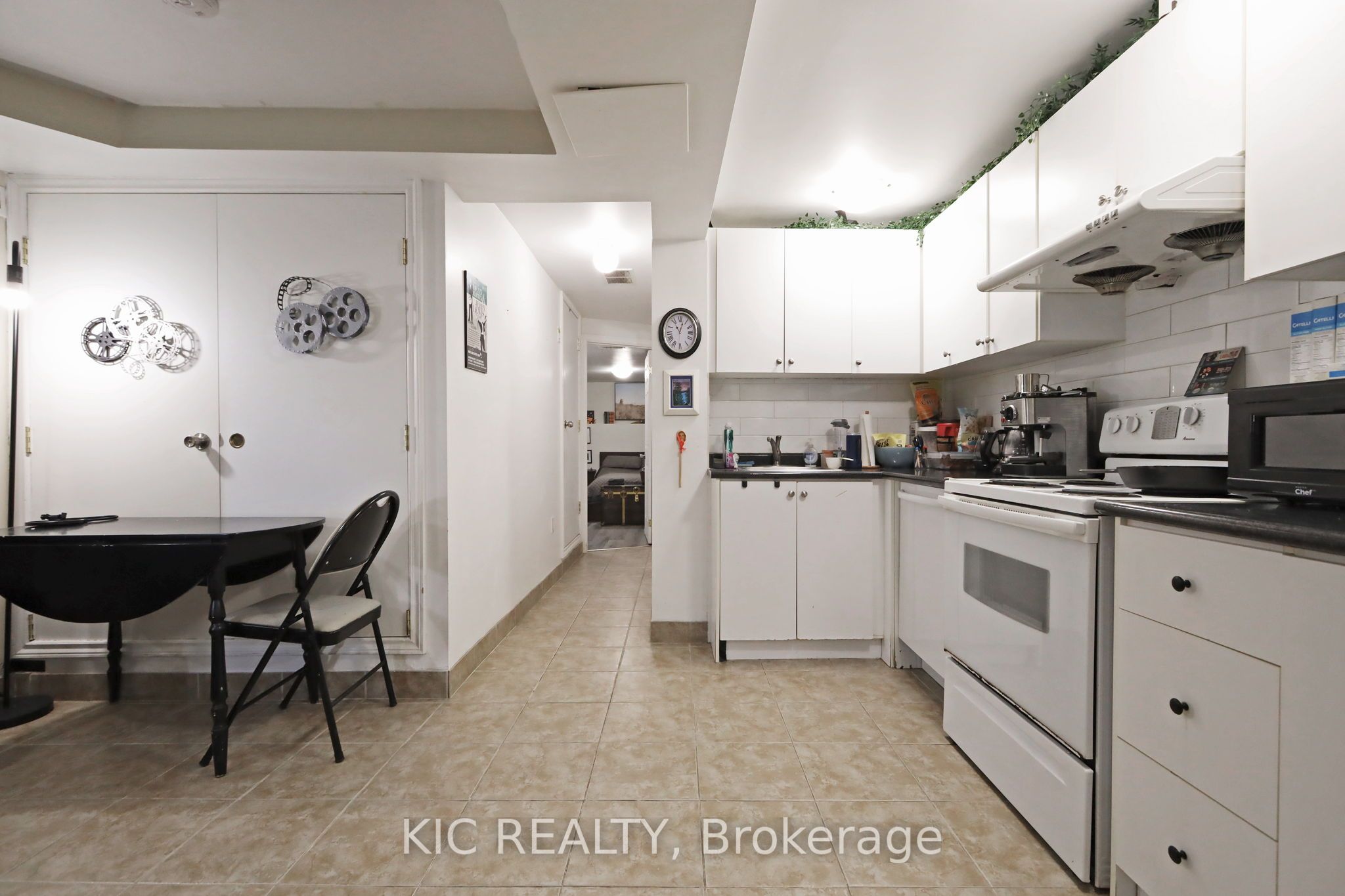 20 Ashdale Avenue Property Photo 25