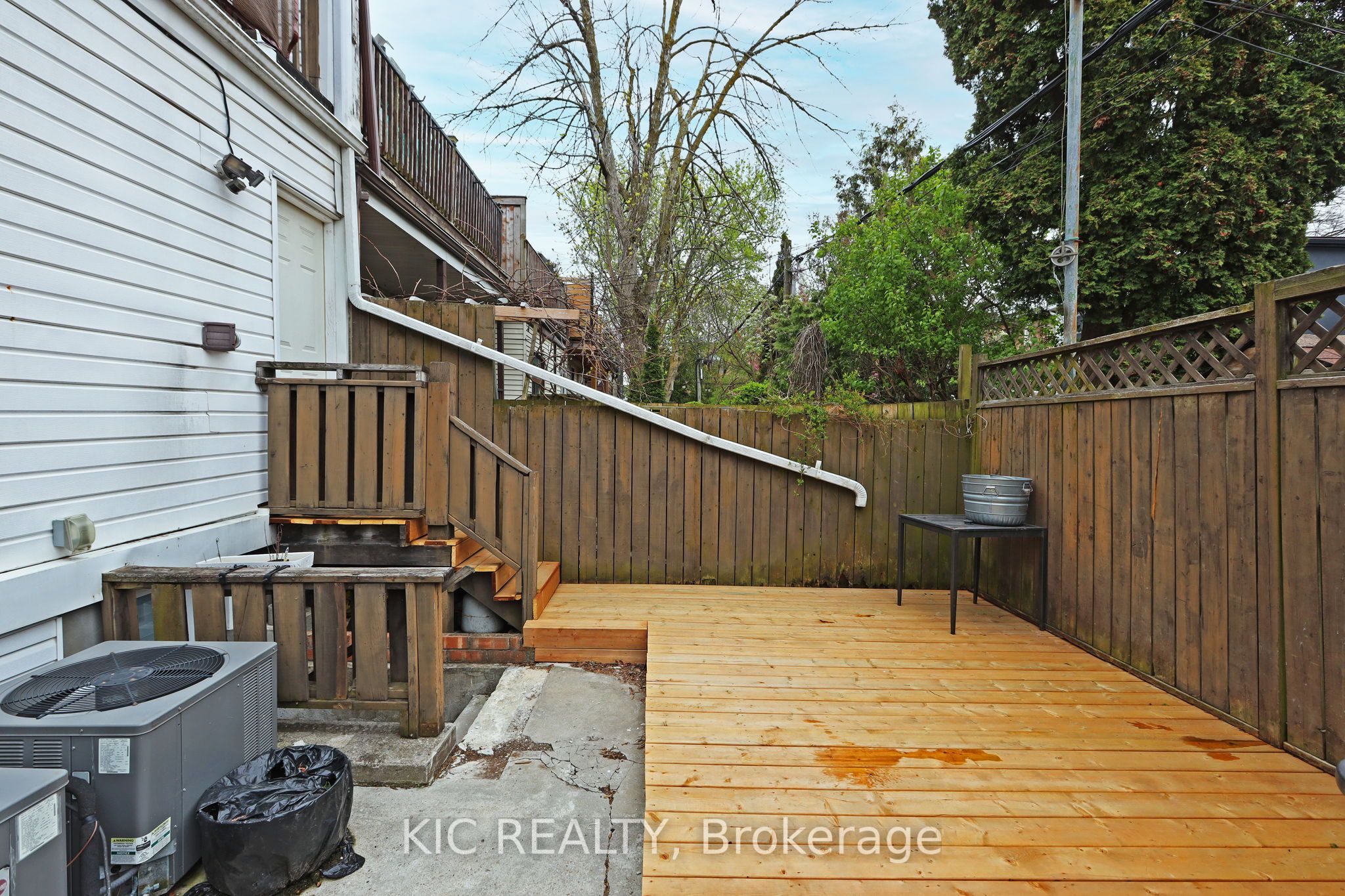 20 Ashdale Avenue Property Photo 31